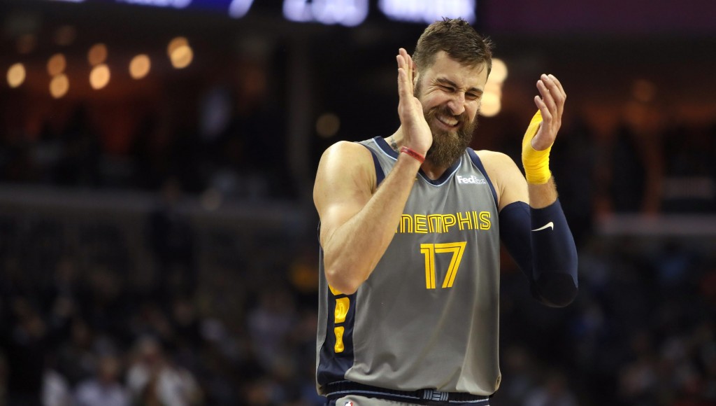 Nov 15, 2024; Atlanta, Georgia, USA; Atlanta Hawks forward Onyeka Okongwu (17) plays defense against Washington Wizards center Jonas Valanciunas (17) during the first quarter at State Farm Arena. Mandatory Credit: Jordan Godfree-Imagn Images  