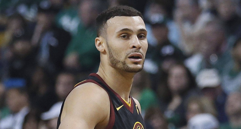 Larry Nance Jr. Completely Ignores Young Cavaliers Fan, Kevin Love Makes Fan’s Day With An Autograph