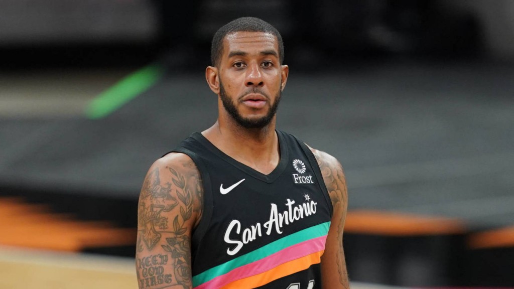 (via Yardbarker.com)