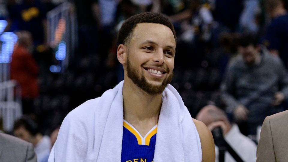 stephen-curry-ftr-jpg_xqjrleivpi4p1sjfjfk5etw8u