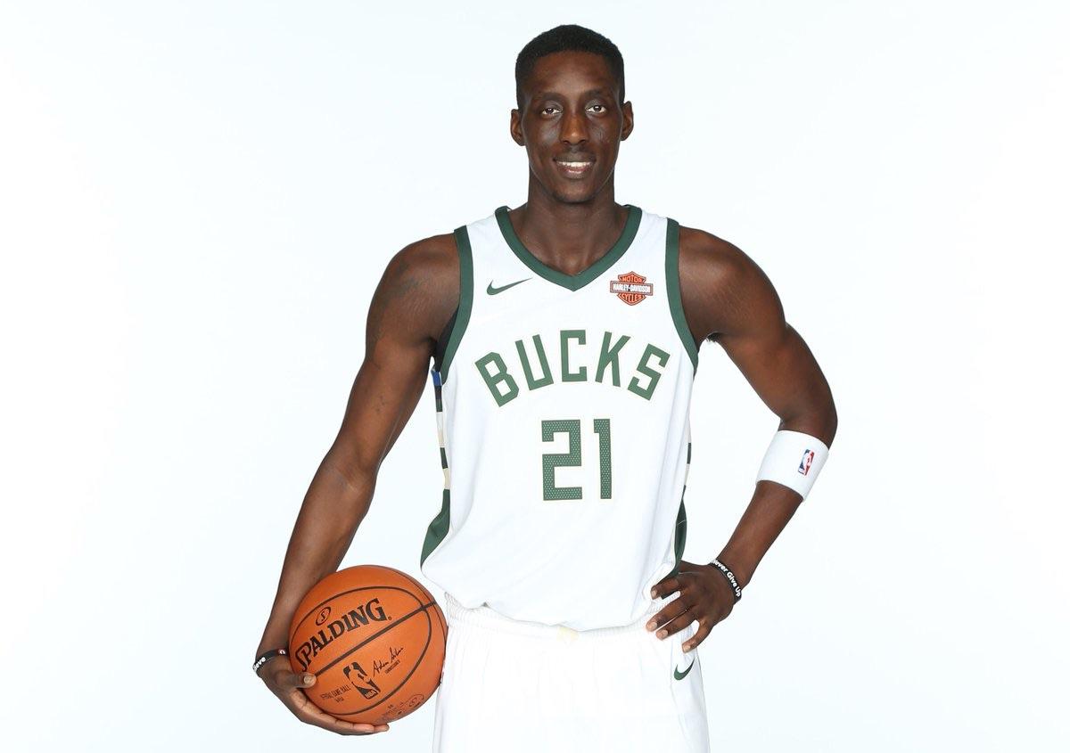 Tony Snell