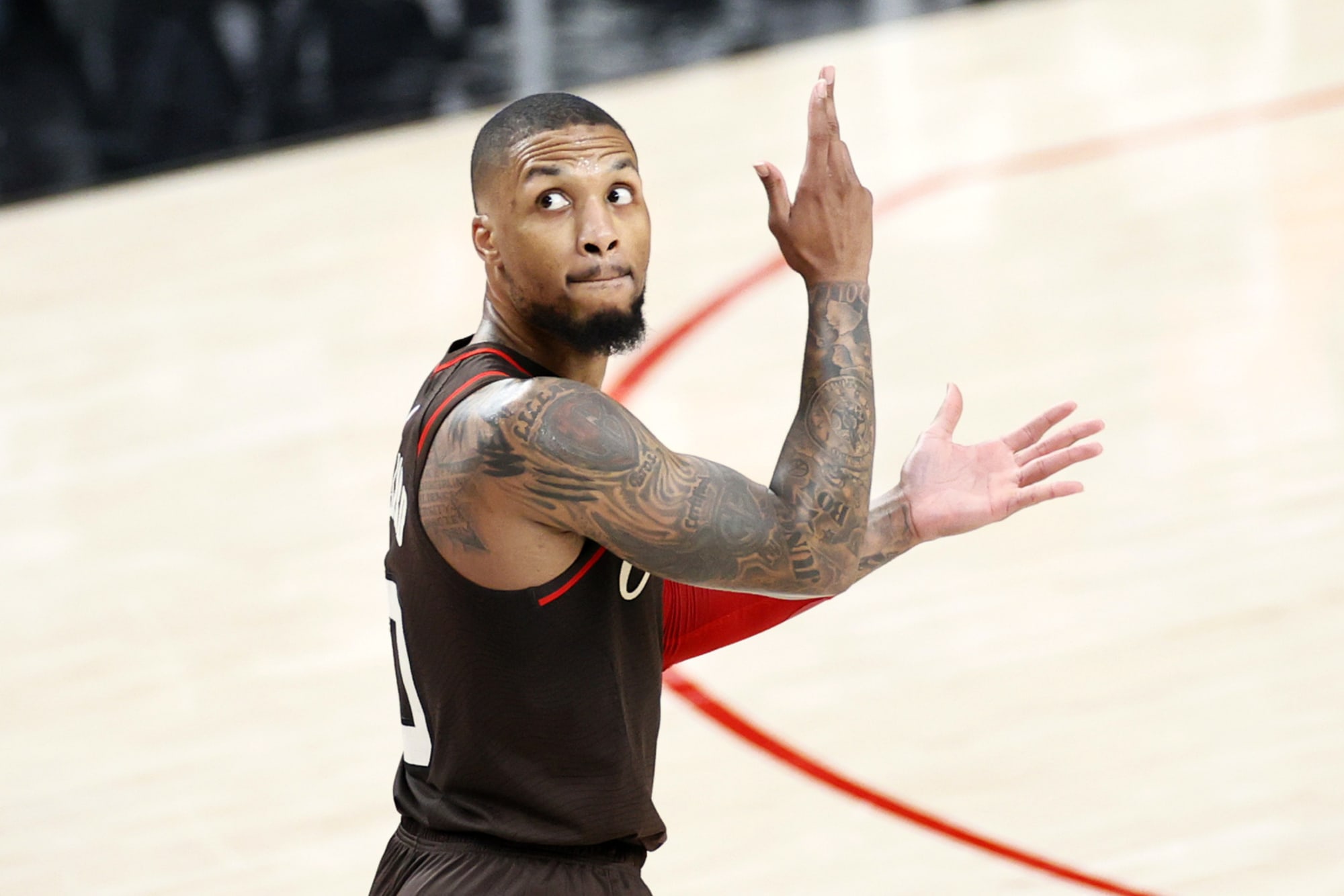 Damian Lillard's Hilarious Reaction After Seeing Edited Photo Of Him In Utah Jazz Jersey