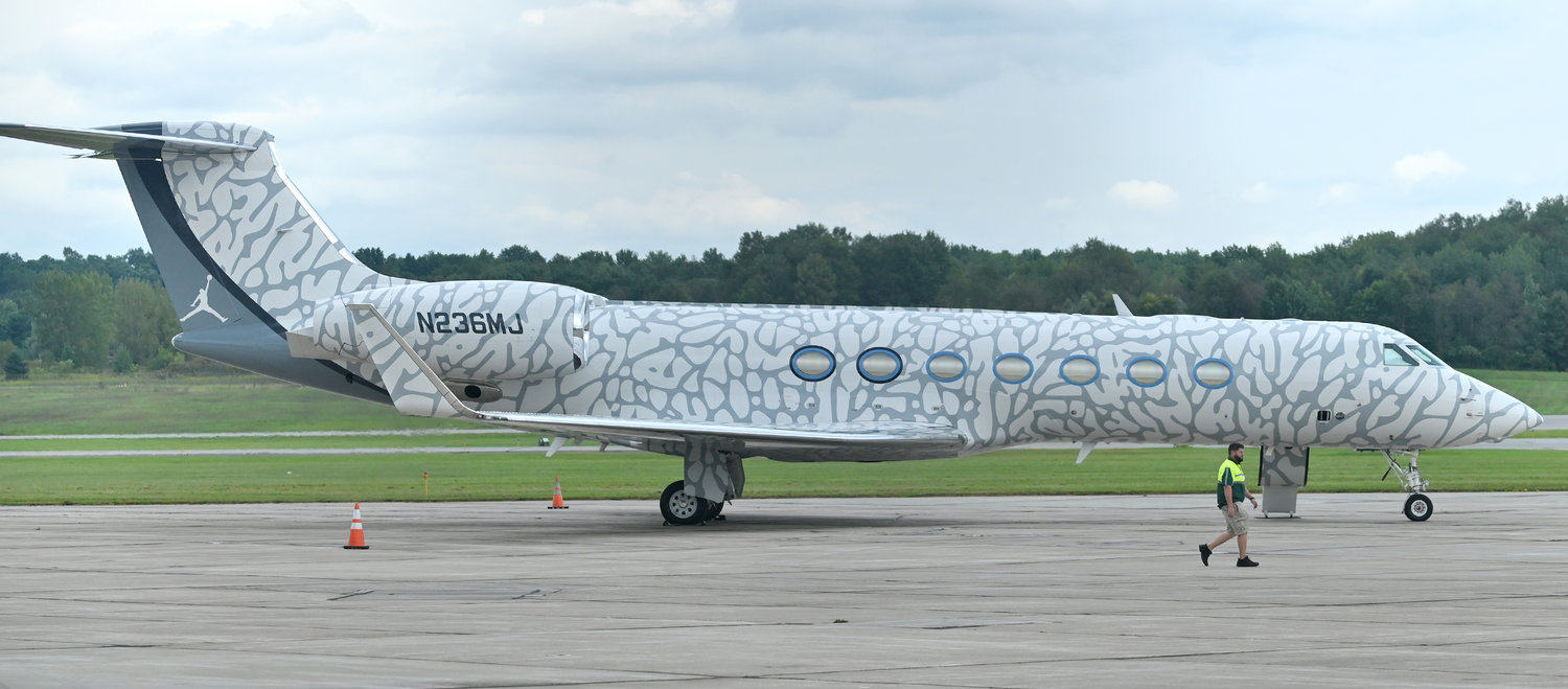 Michael Jordan G550 Private Jet