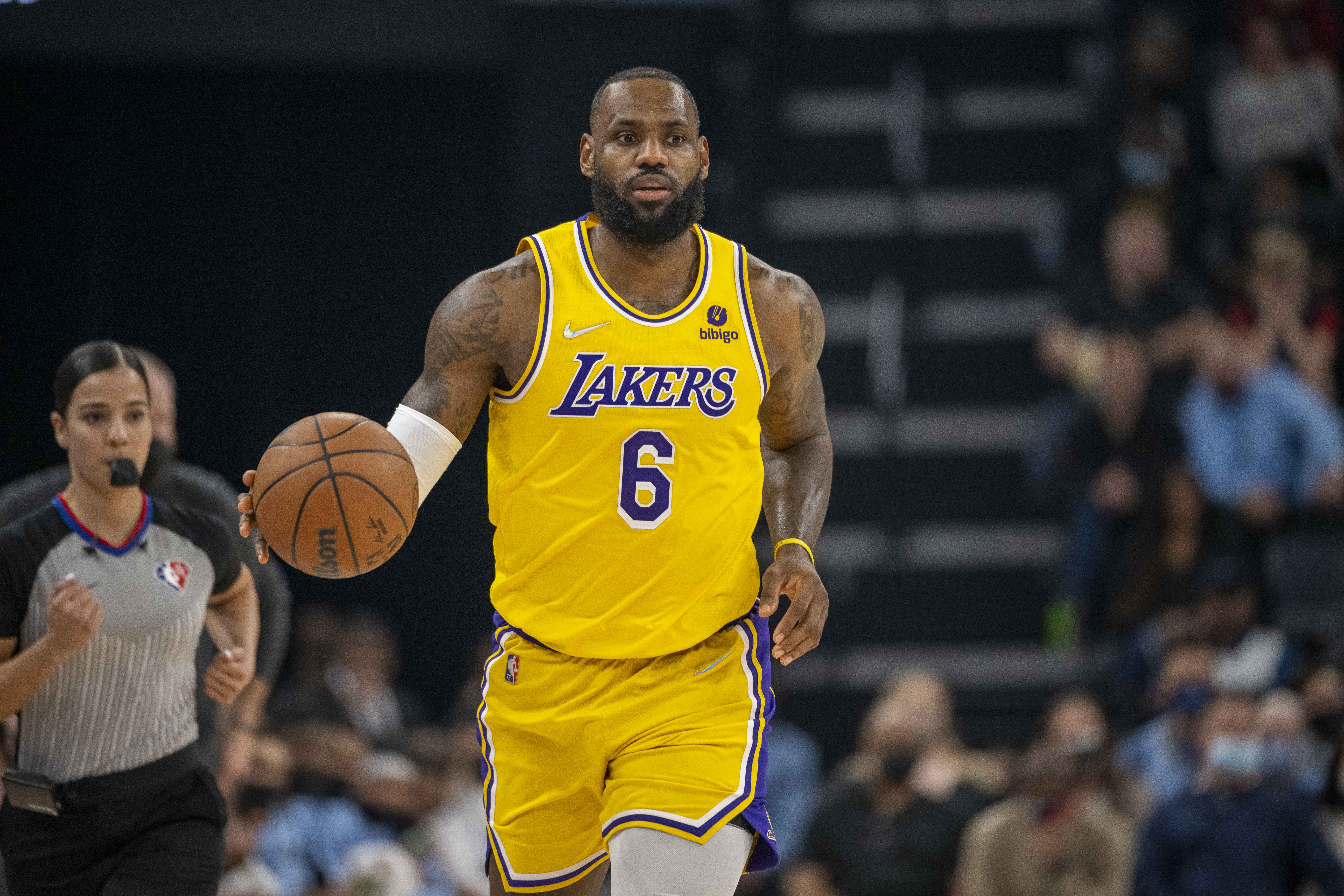 NBA Fans React To LeBron James Going To The Lakers Practice Facility At 5 AM: “Bruh This Man Is Deada** Serious. He Not Tryna Miss Another Playoffs Again."