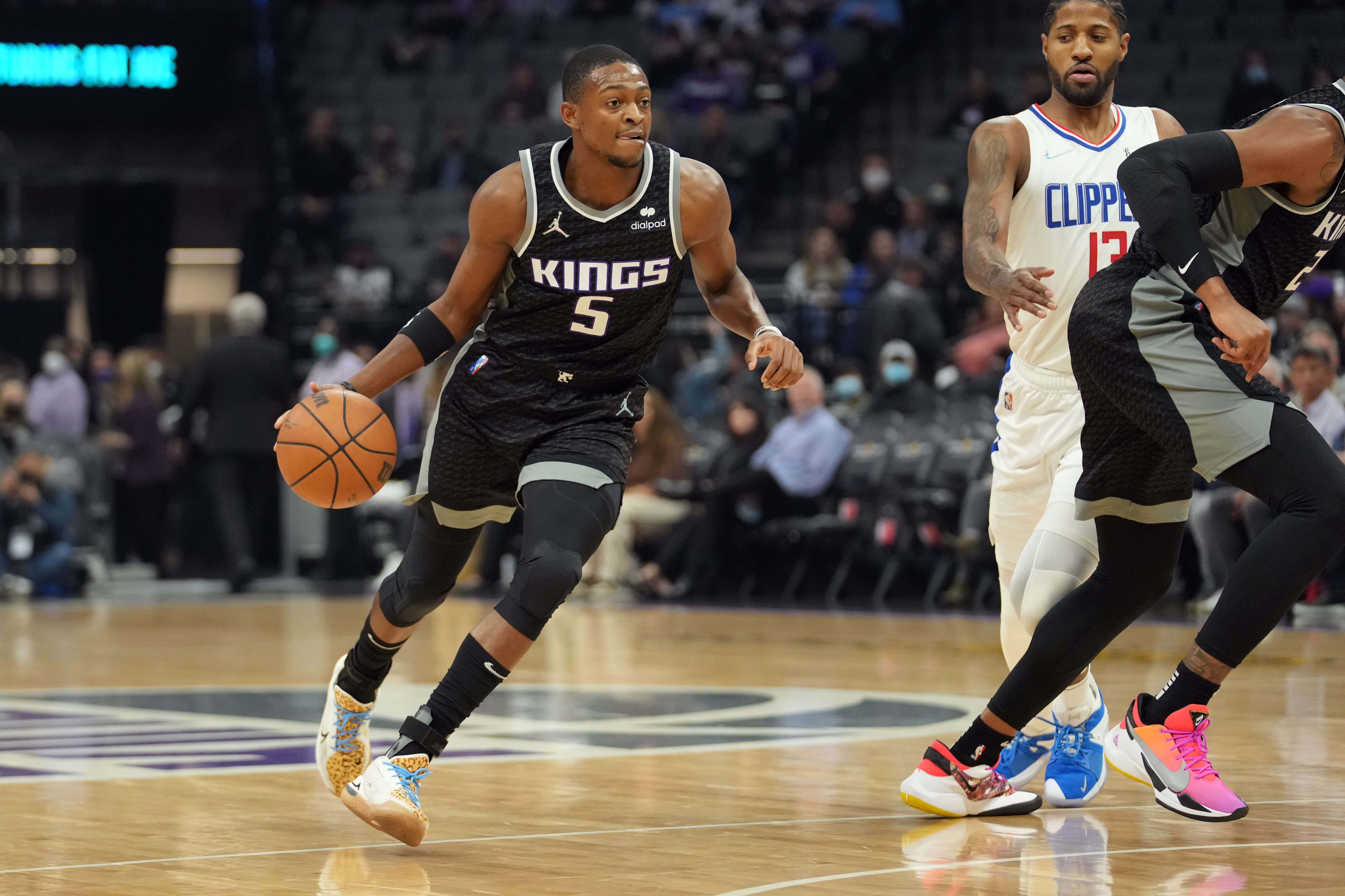 10 NBA Stars That You Should Avoid Shooting 3-Pointers In The 2K23