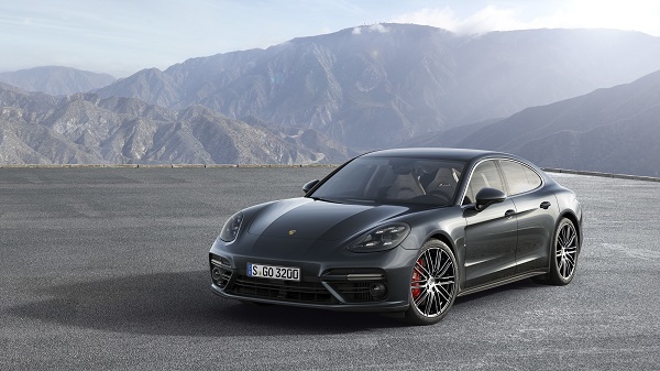 Porsche Panamera Turbo S