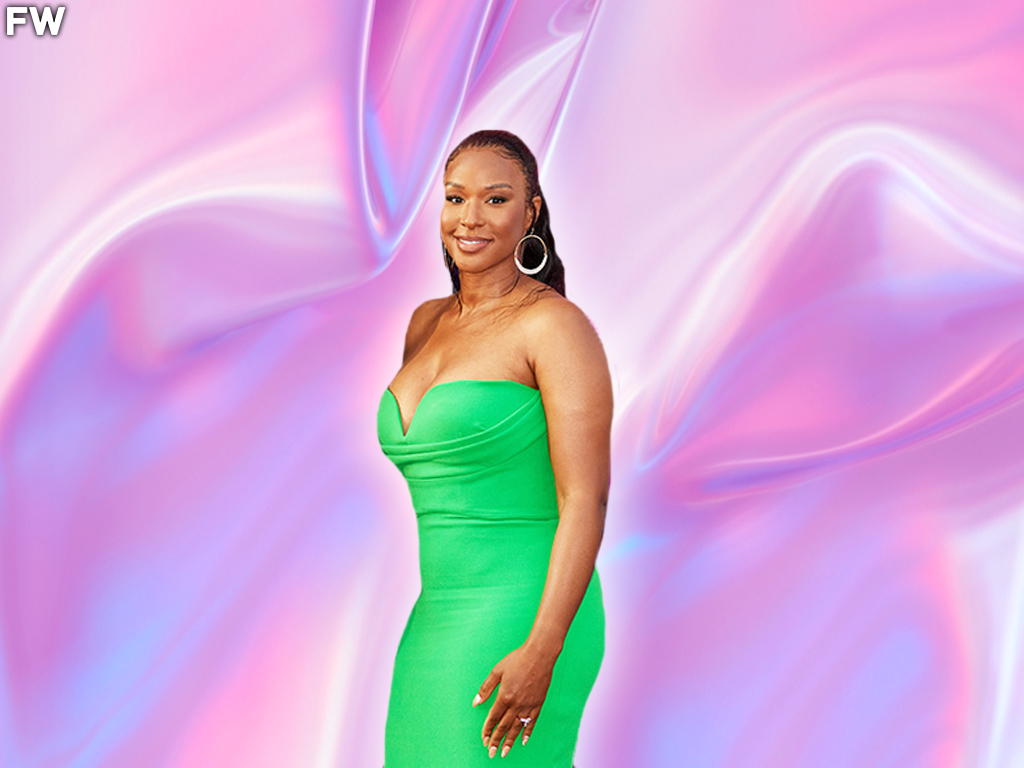 Savannah James