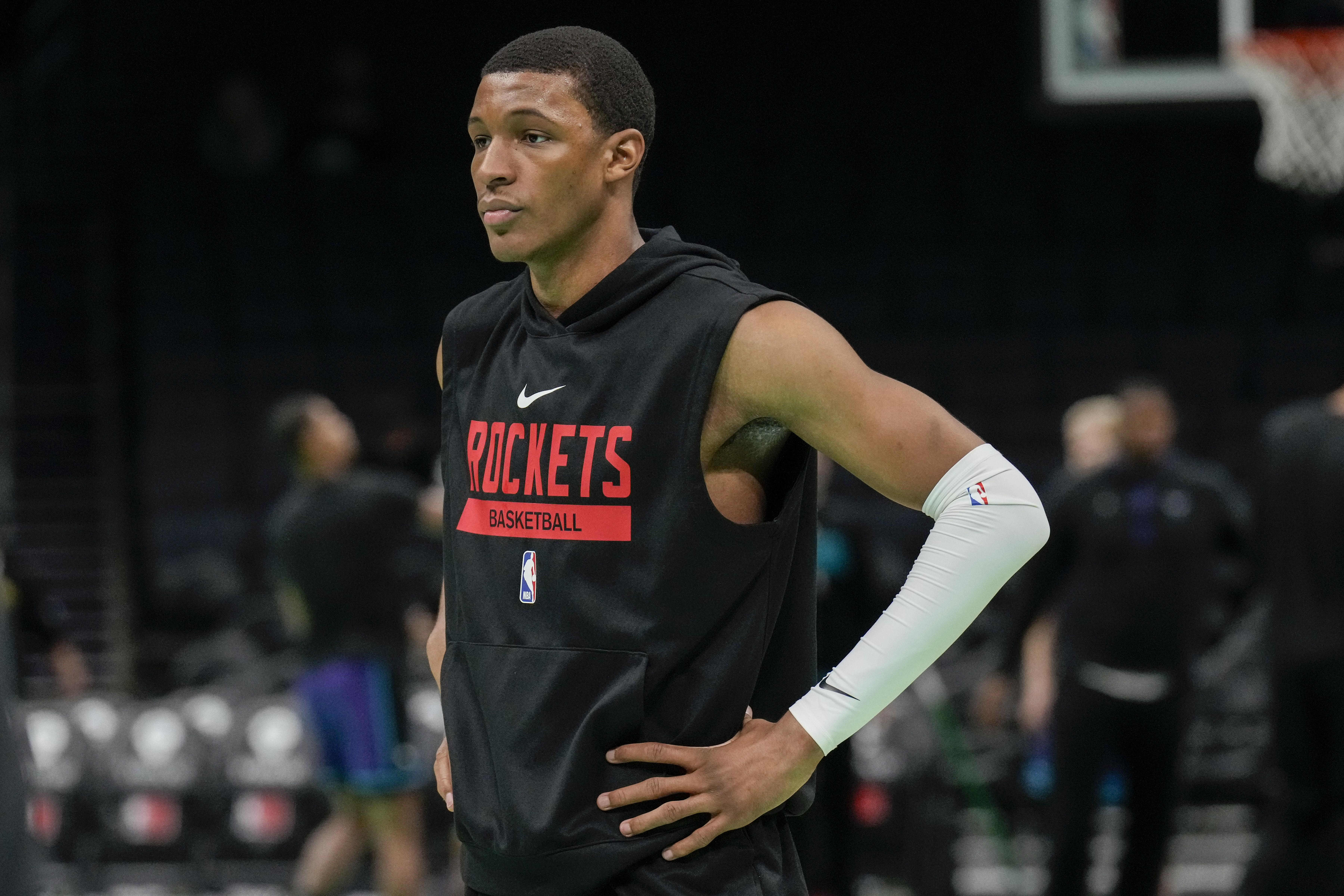 NBA Fan Trolls Jabari Smith Over Video Of Him Taking A Yoga Class: "It's Killing Me Dawg"