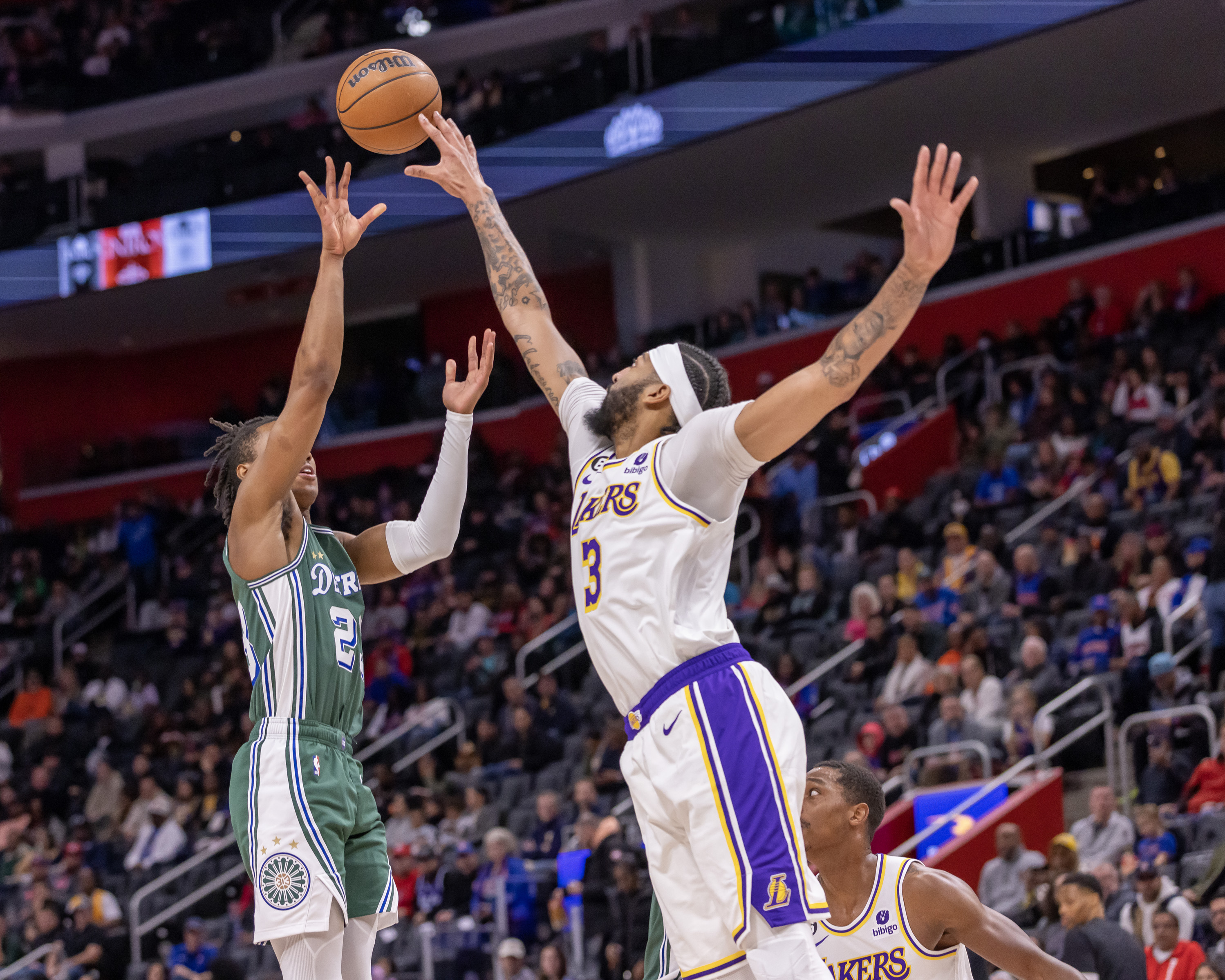 Anthony Davis Gets Called The Best Defensive Player Of His Era By NBA Analyst