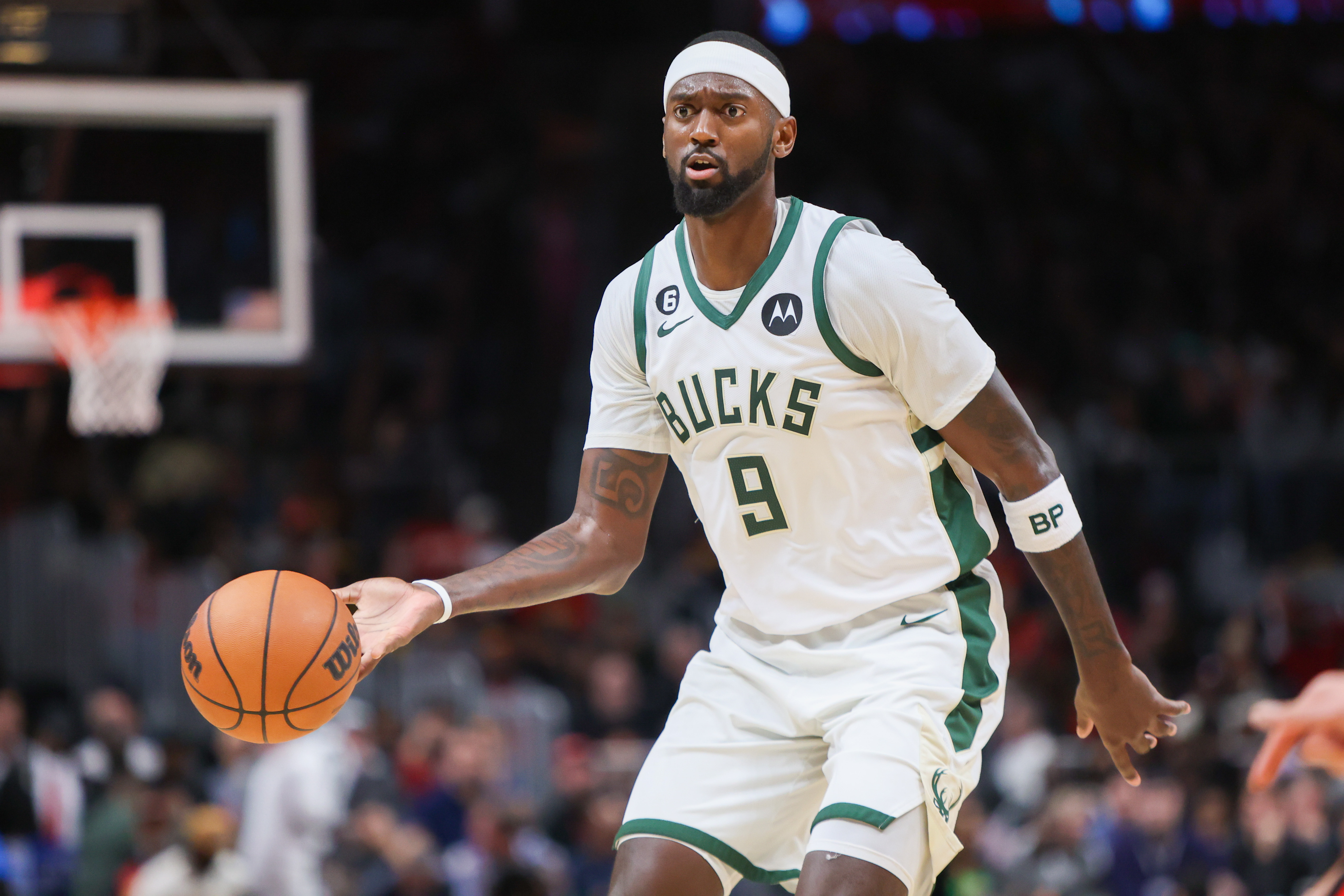 Semi-Pro Basketball Player Destroys Bobby Portis In A 1-On-1 Game: "You Scared N***a!"