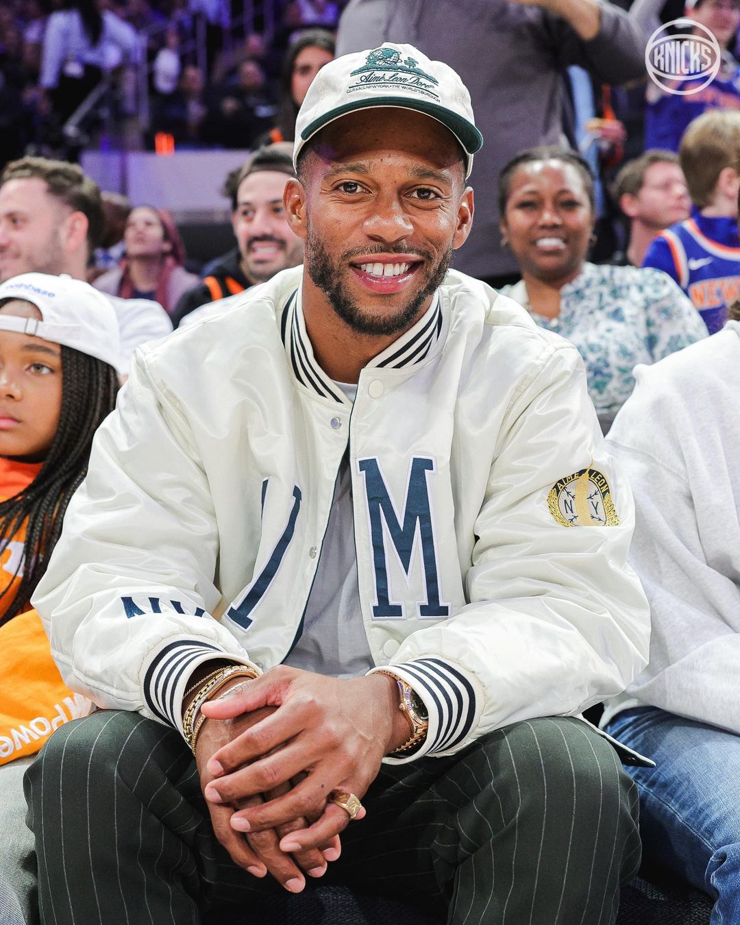 Latrell Sprewell And Nick Minaj Headline Celebrities At Knicks Game