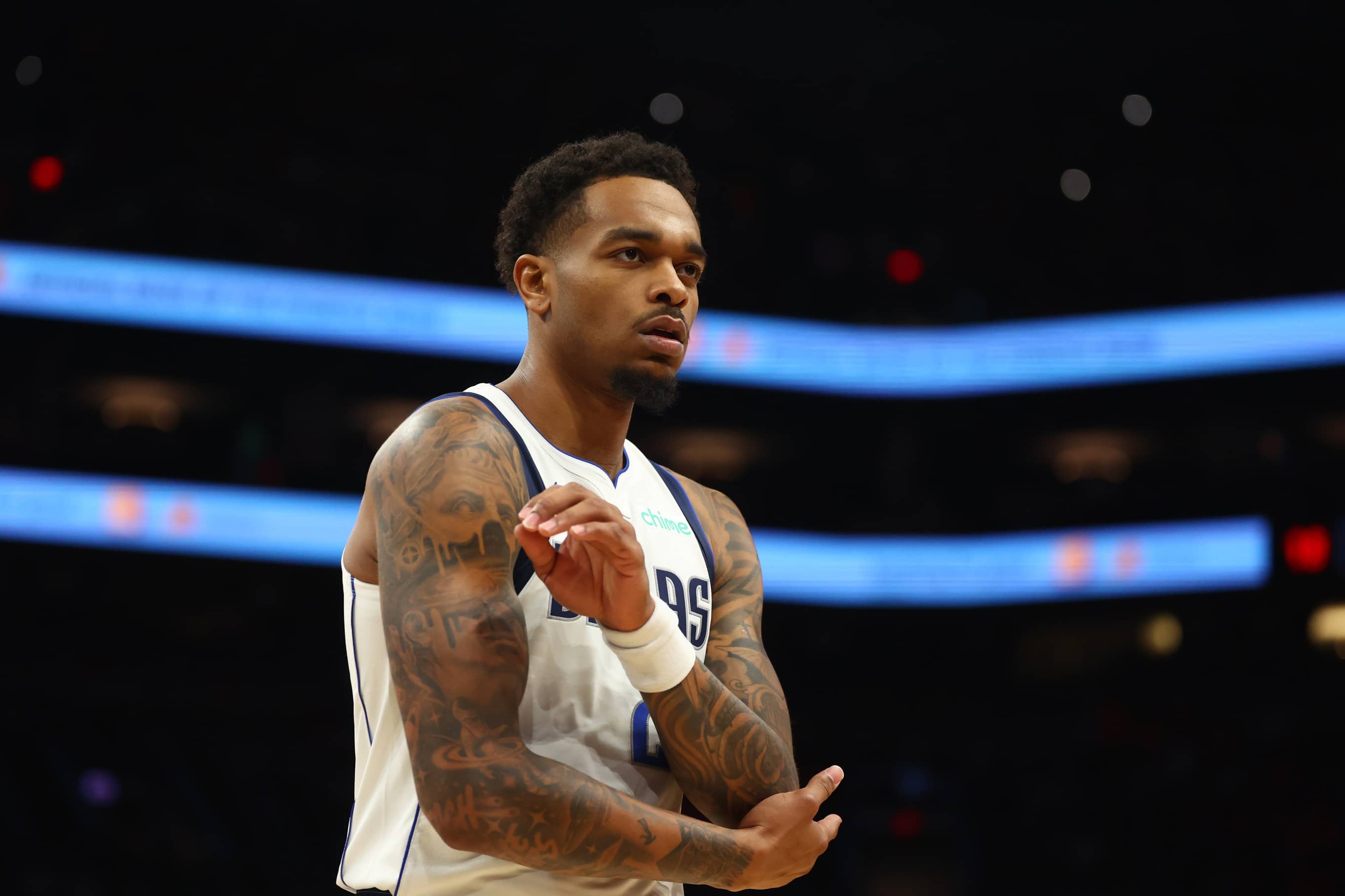 Oct 26, 2024; Phoenix, Arizona, USA; Dallas Mavericks forward P.J. Washington (25) against the Phoenix Suns at Footprint Center. Mandatory Credit: Mark J. Rebilas-Imagn Images  