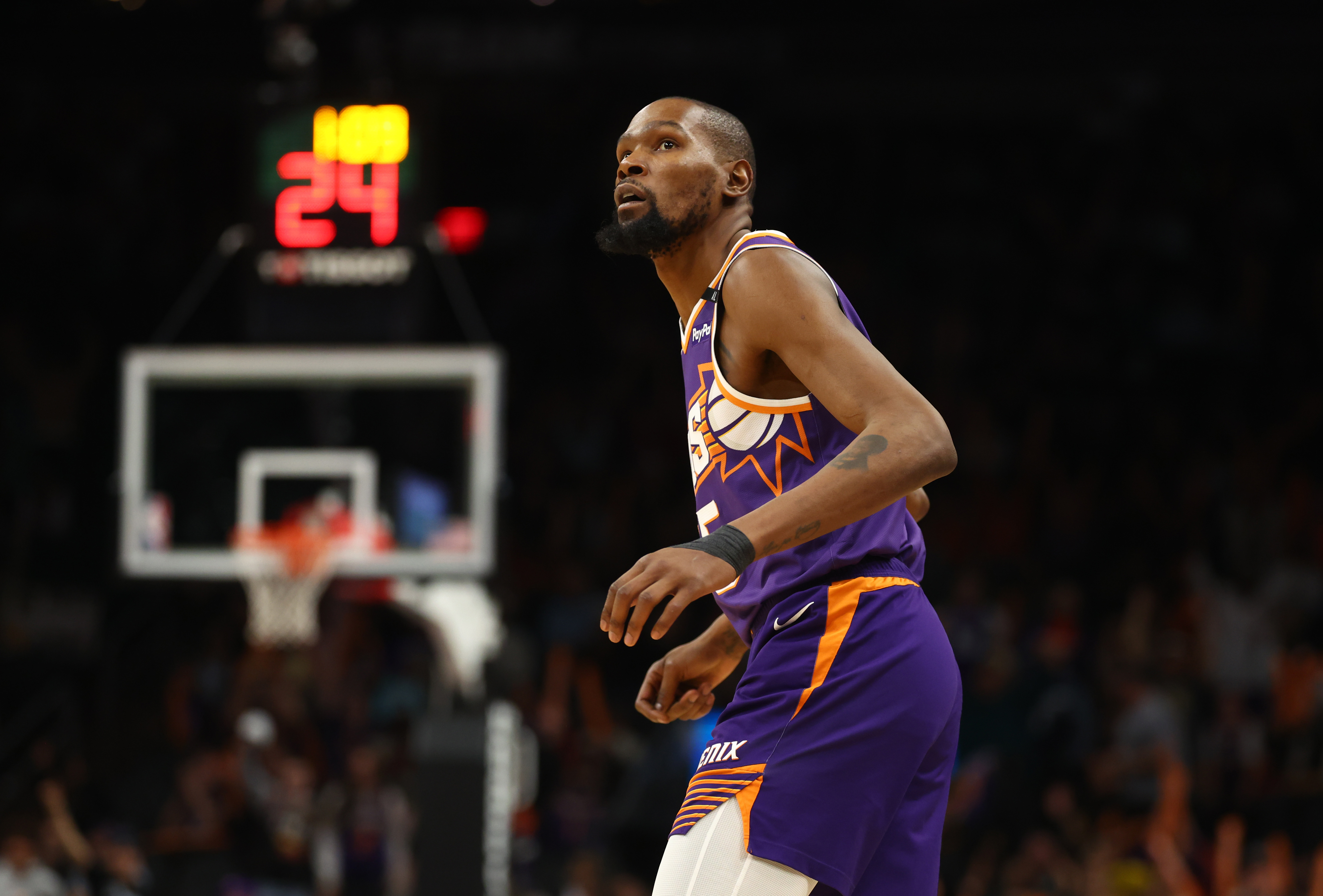 Jan 29, 2025; Phoenix, Arizona, USA; Phoenix Suns forward Kevin Durant (35) against the Minnesota Timberwolves at Footprint Center. Mandatory Credit: Mark J. Rebilas-Imagn Images  