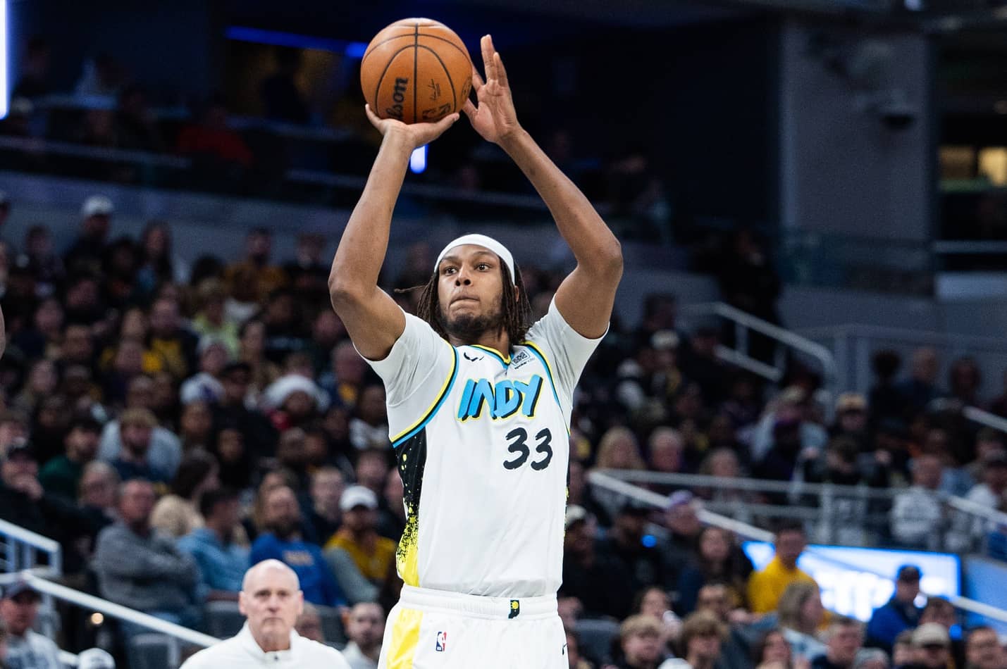 Indiana Pacers center Myles Turner (33) shoots the ball against the Phoenix Suns in the second half at Gainbridge Fieldhouse. Mandatory Credit: Trevor Ruszkowski-Imagn Images