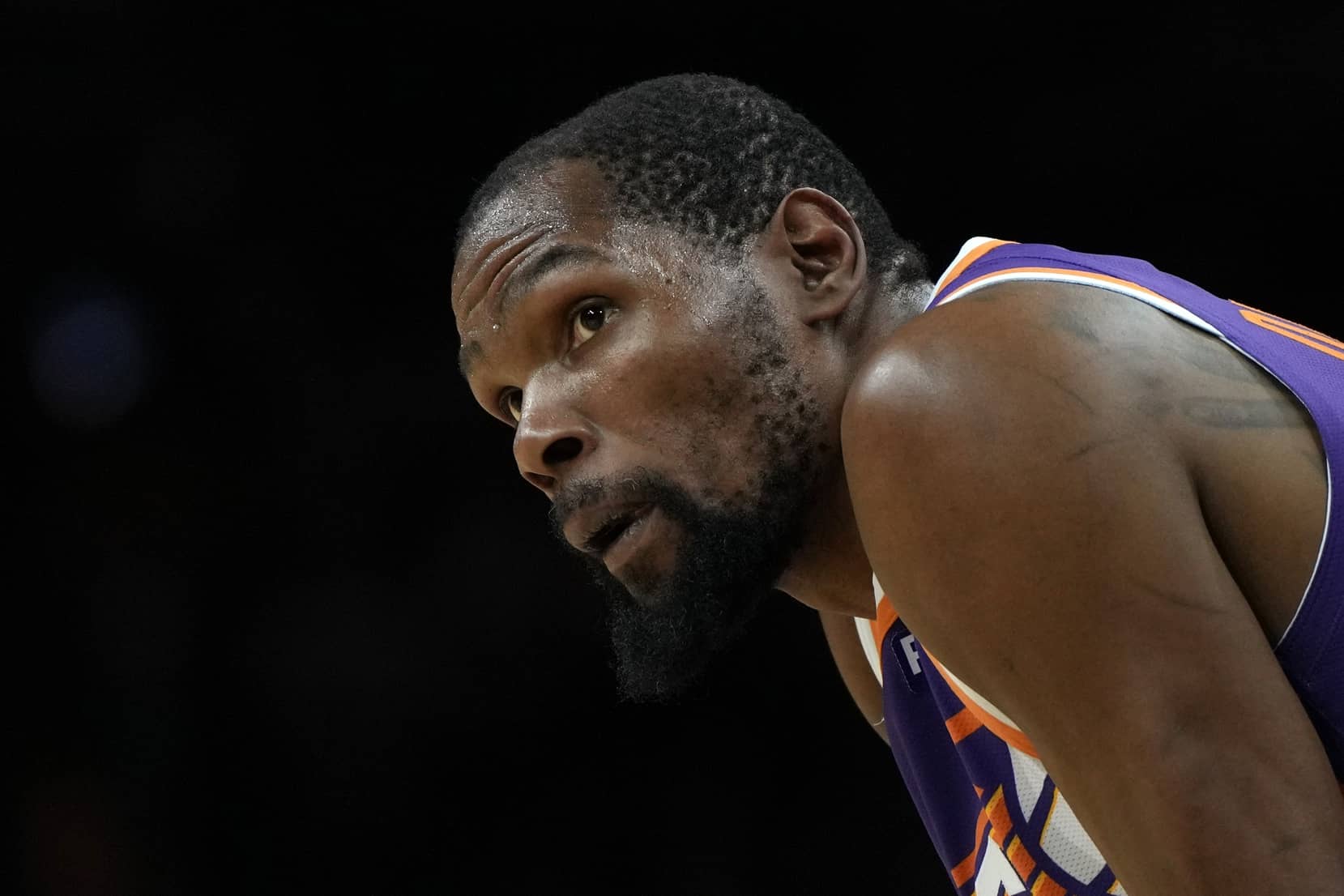 Phoenix Suns forward Kevin Durant (35) during a timeout in the second half against the Toronto Raptors at Footprint Center.