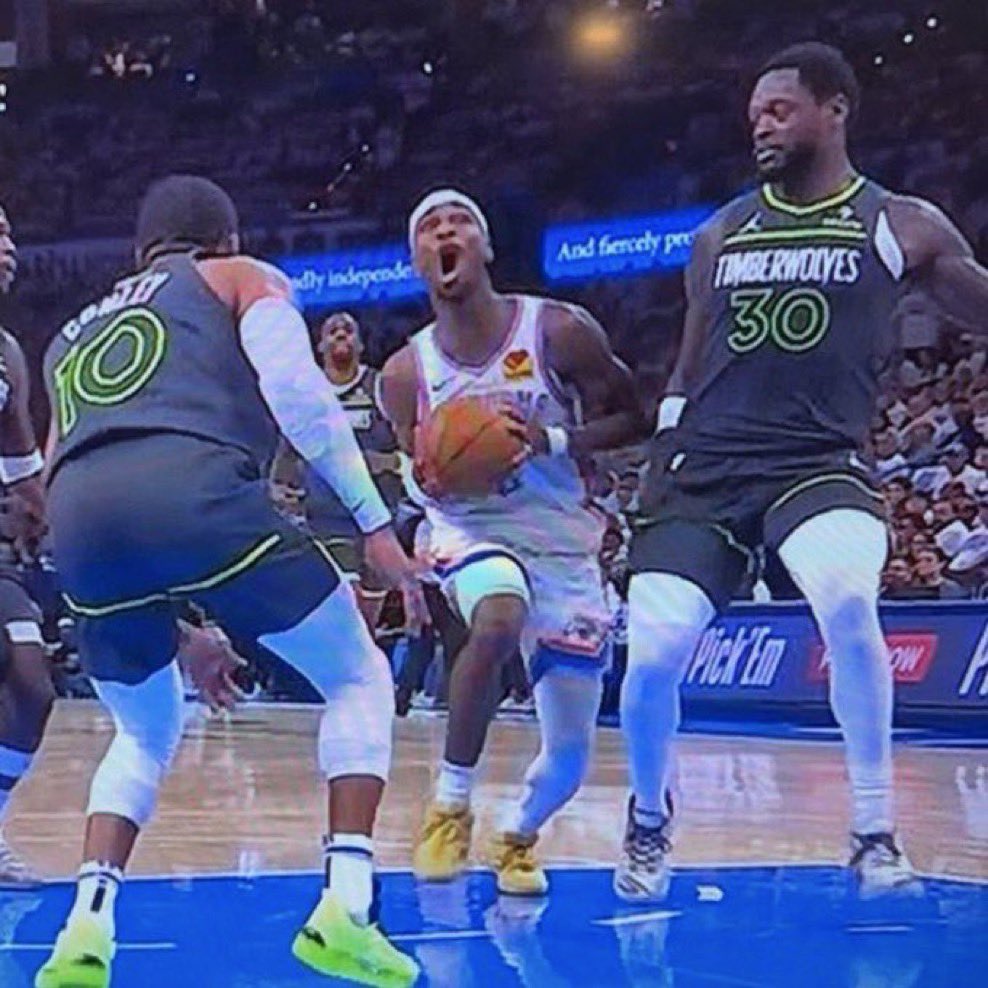 Still of Shai Gilgeous-Alexander trying to get a call without any Timberwolves players near him.