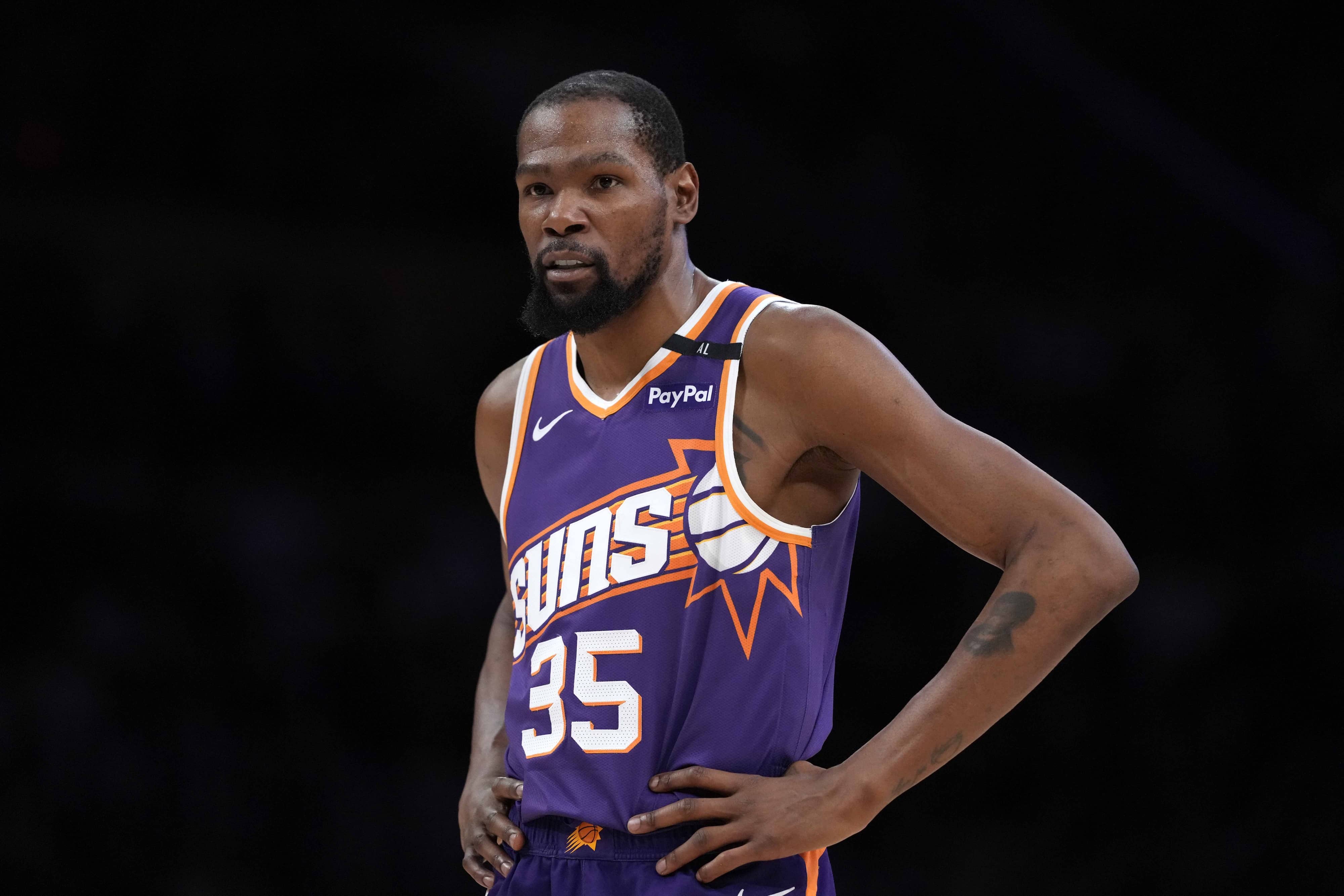 Phoenix Suns forward Kevin Durant (35) reacts against the Los Angeles Lakers in the second half at Crypto.com Arena.