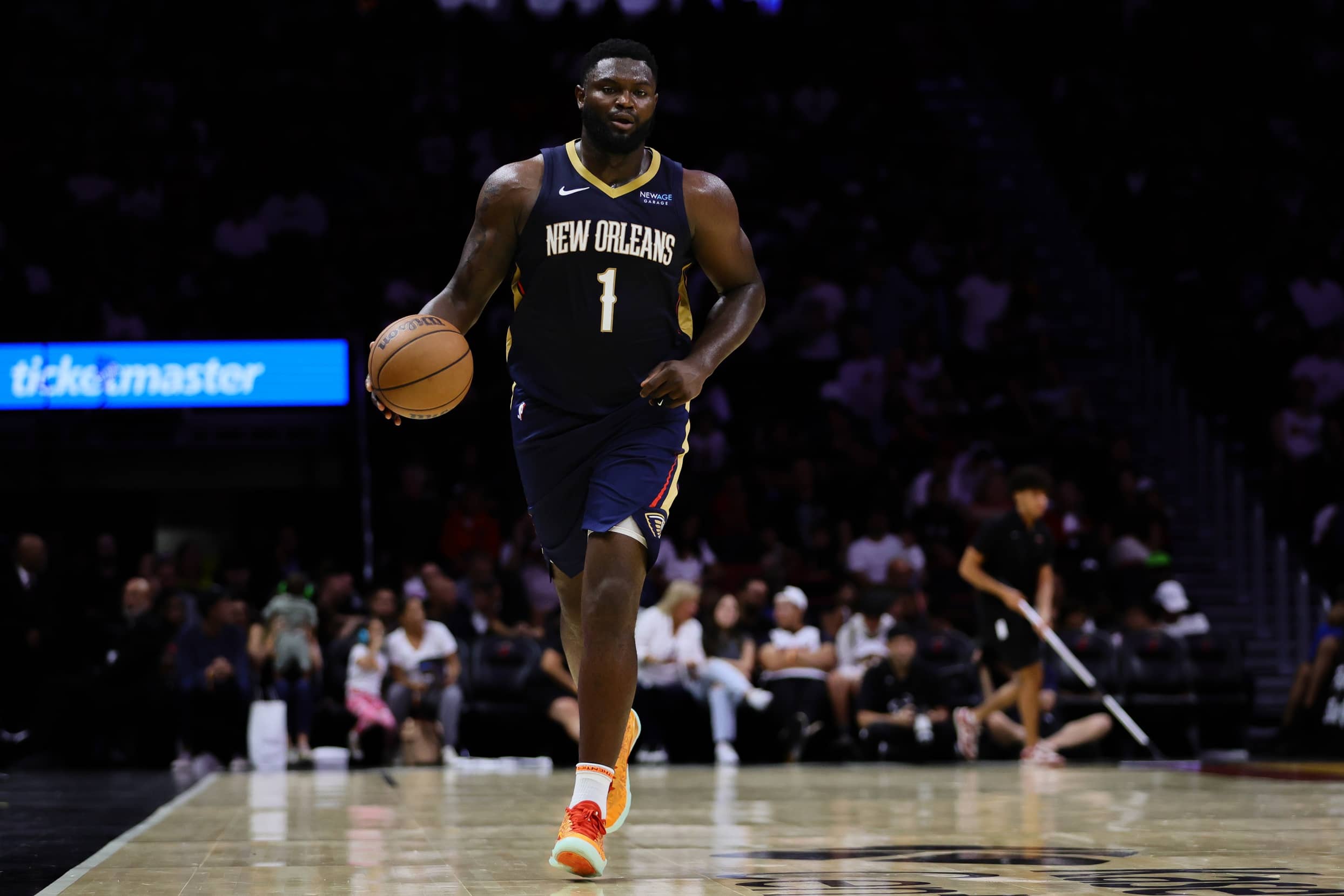 Oct 13, 2024; Miami, Florida, USA; New Orleans Pelicans forward Zion Williamson (1) dribbles the basketball against the Miami Heat during the second quarter at Kaseya Center. Mandatory Credit: Sam Navarro-Imagn Images  