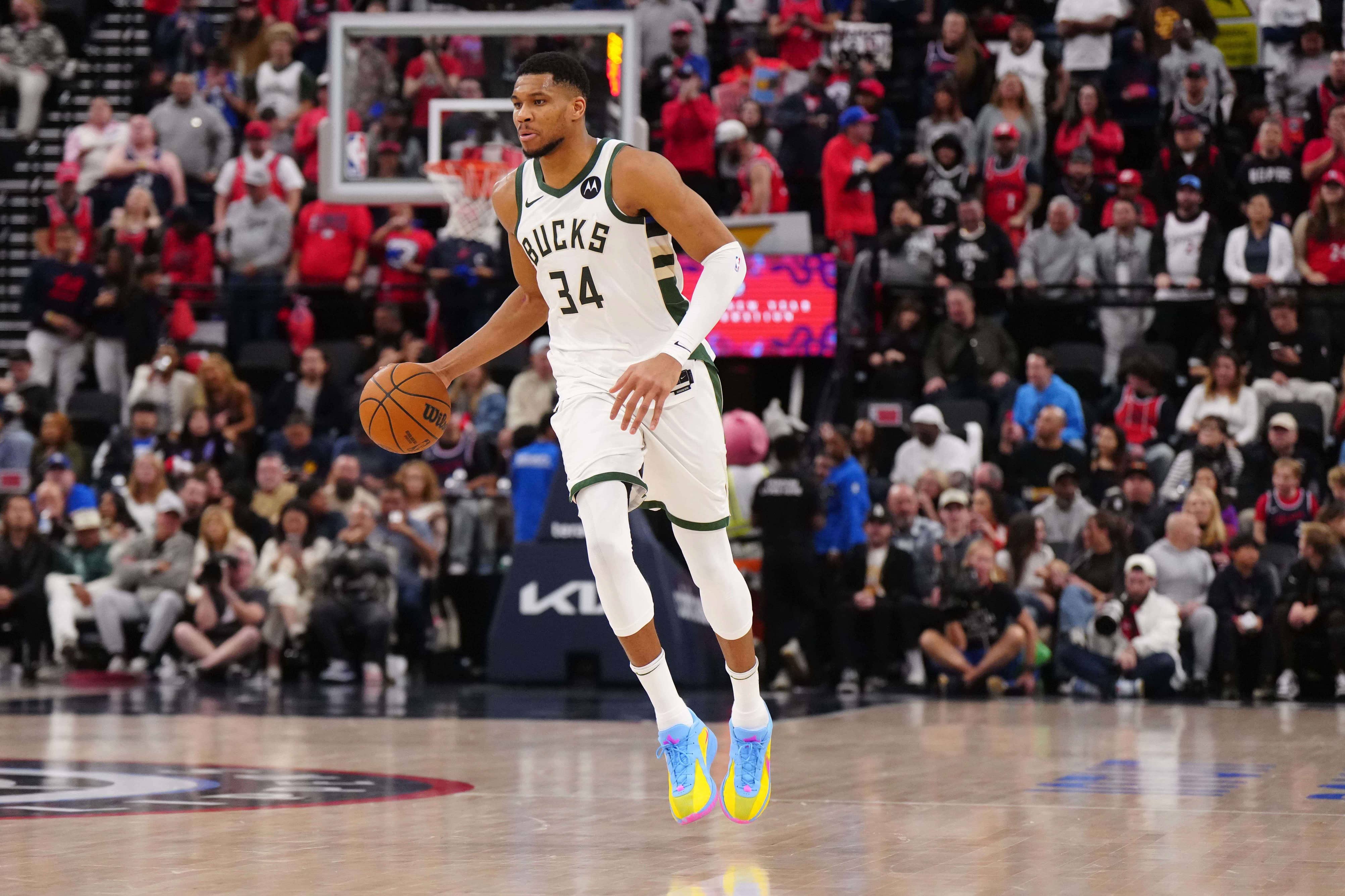 Inglewood, California, USA; Milwaukee Bucks forward Giannis Antetokounmpo (34) dribbles the ball against the LA Clippers in the second half at Intuit Dome.