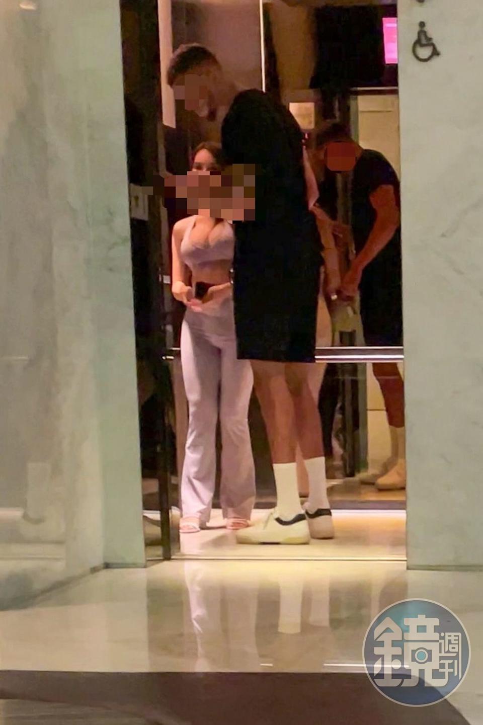 Transgender influencer Xiao A La at a hotel with an NBA player.