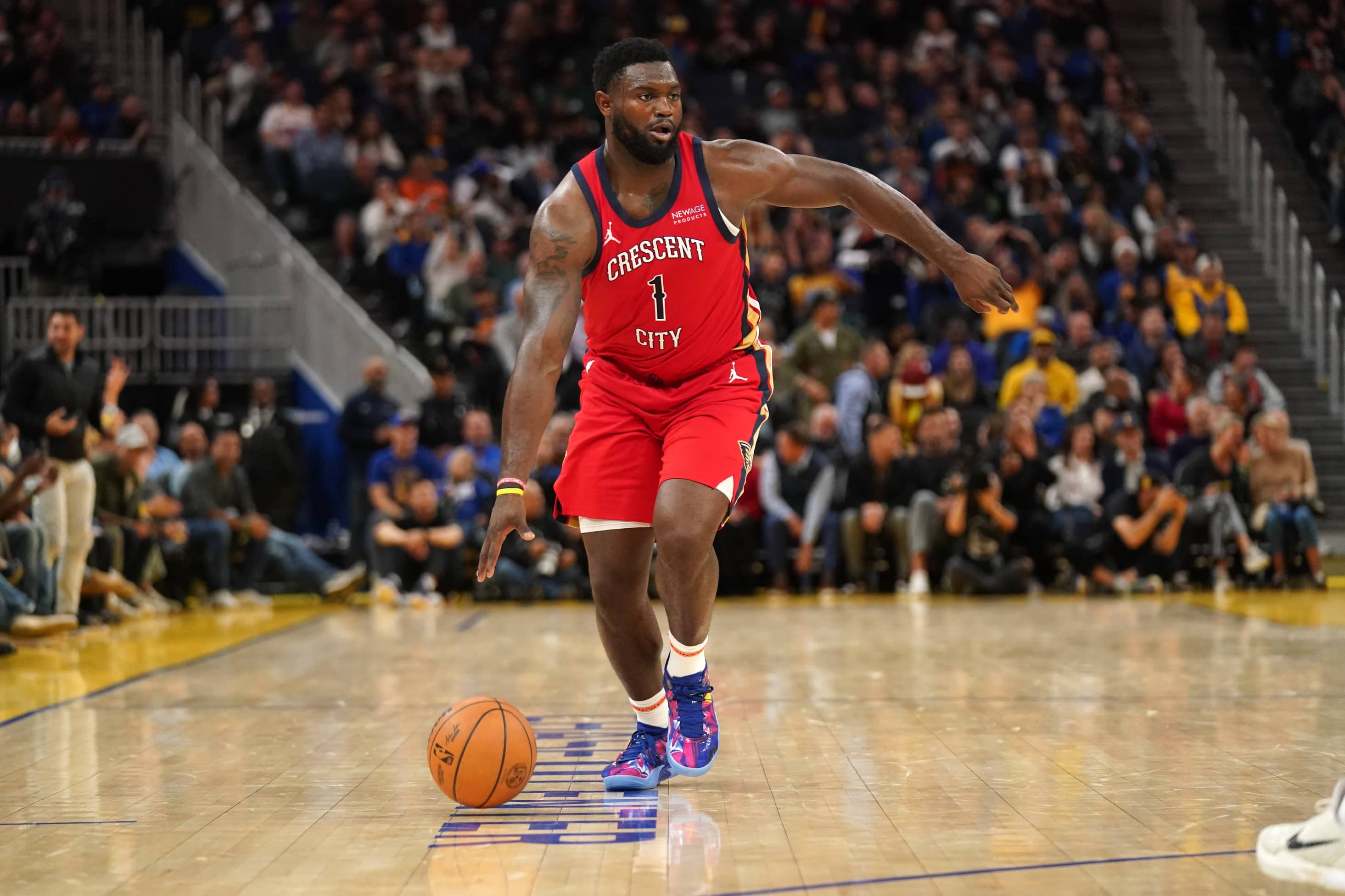 Oct 29, 2024; San Francisco, California, USA; New Orleans Pelicans forward Zion Williamson (1) dribbles the ball against the Golden State Warriors in the fourth quarter at the Chase Center. Mandatory Credit: Cary Edmondson-Imagn Images