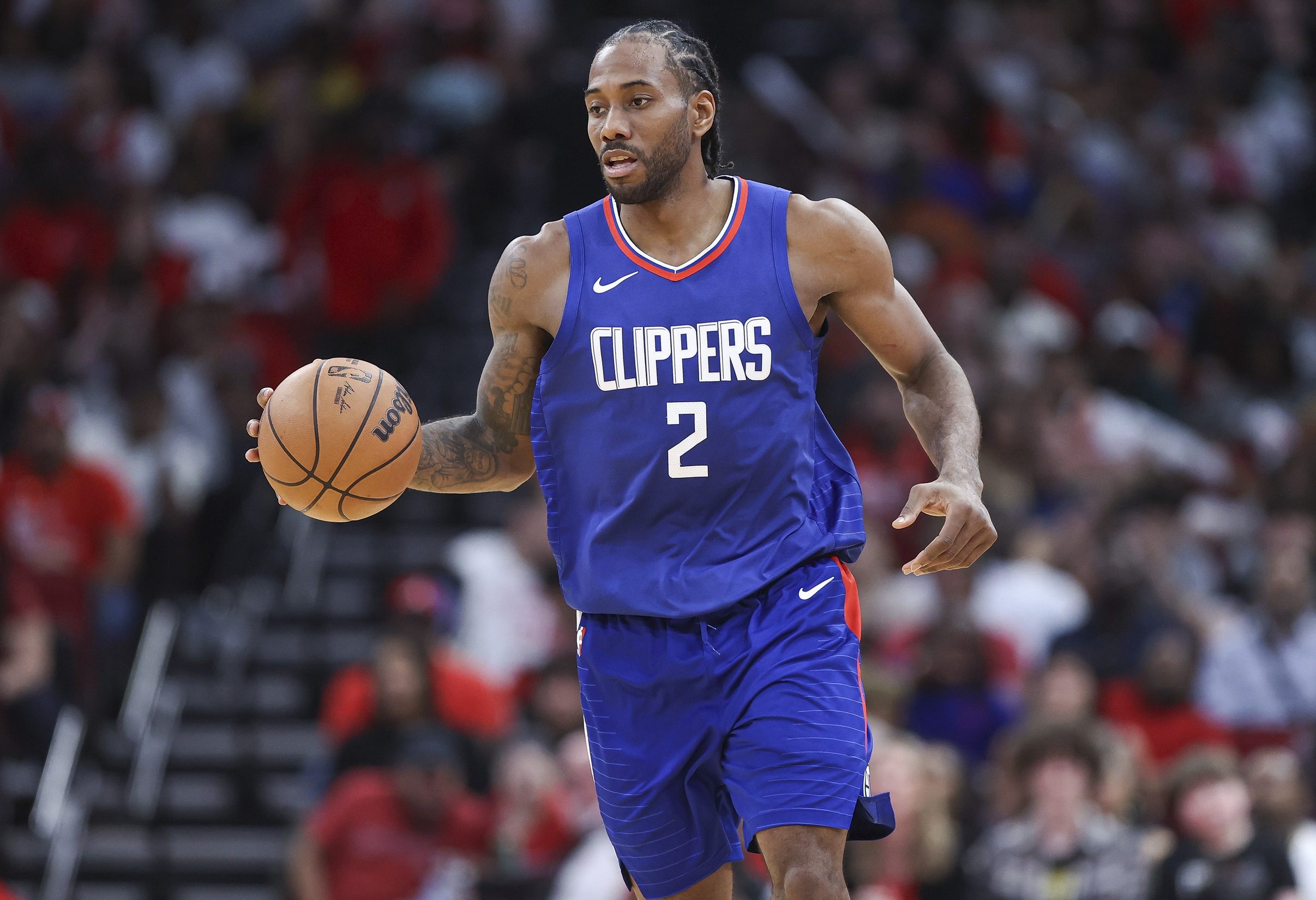 Clippers forward Kawhi Leonard in action during the game against the Rockets at Toyota Center