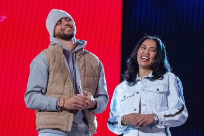 Warriors guard Stephen Curry and wife Ayesha Curry during the 2022 NBA All-Star Saturday Night at Rocket Mortgage Field House