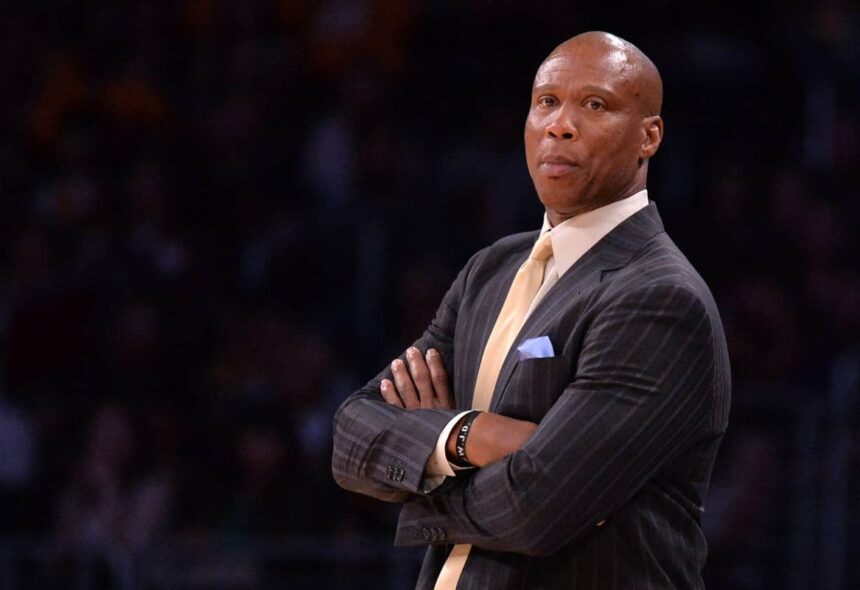 Lakers head coach Byron Scott reacts during an NBA game against the Kings at Staples Center