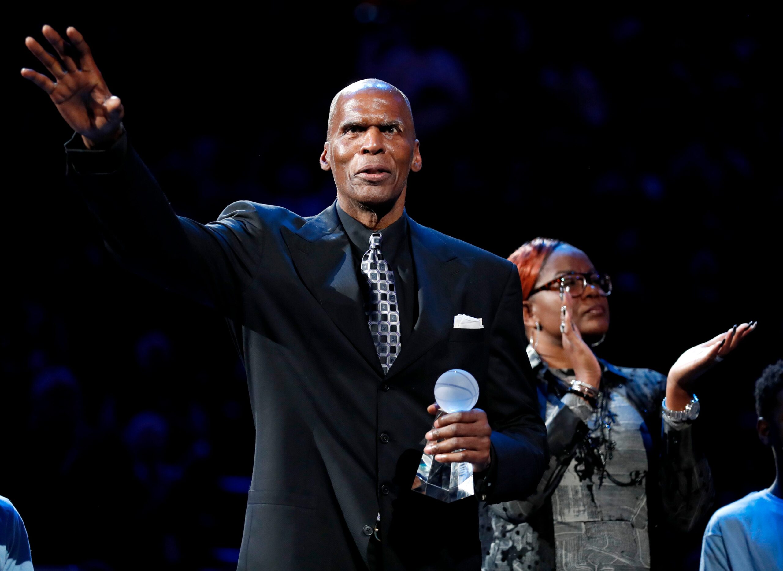 Robert Parish waves to the crowd after receiving the Sports Legacy Award on Monday, Jan. 20, 2020, before a game between the Grizzlies and Pelicans at the FedExForum in downtown Memphis. 012020grizzliespelicansnbabasketball32