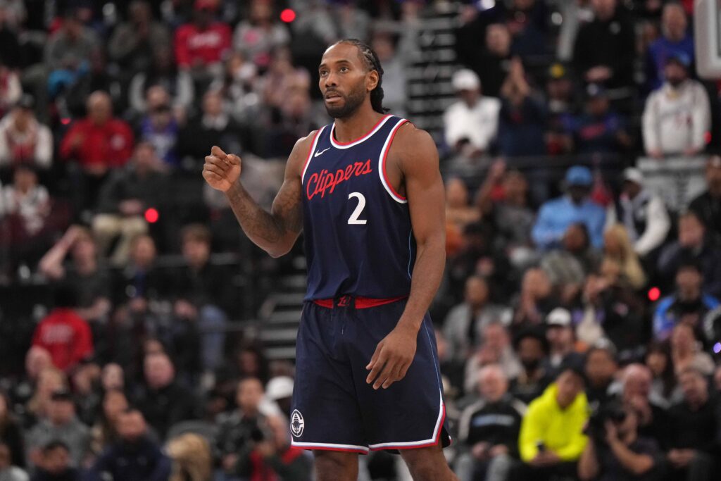 Kawhi Leonard reacts to a play during the second half of a game against the Memphis Grizzlies.