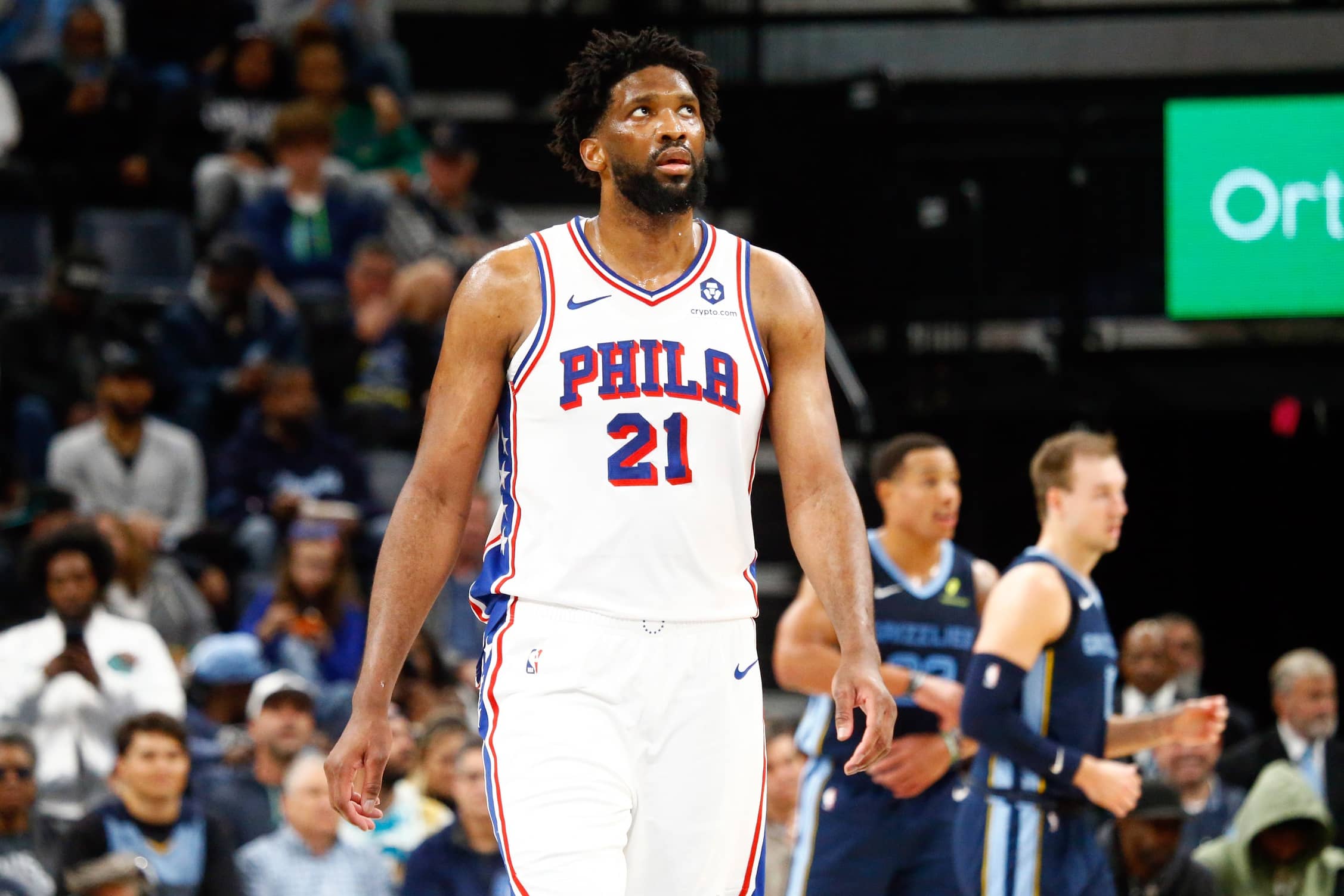 Memphis, Tennessee, USA; Philadelphia 76ers center Joel Embiid (21) gets back on defense during the second half against the Memphis Grizzlies at FedExForum. Mandatory Credit: Petre Thomas-Imagn Images