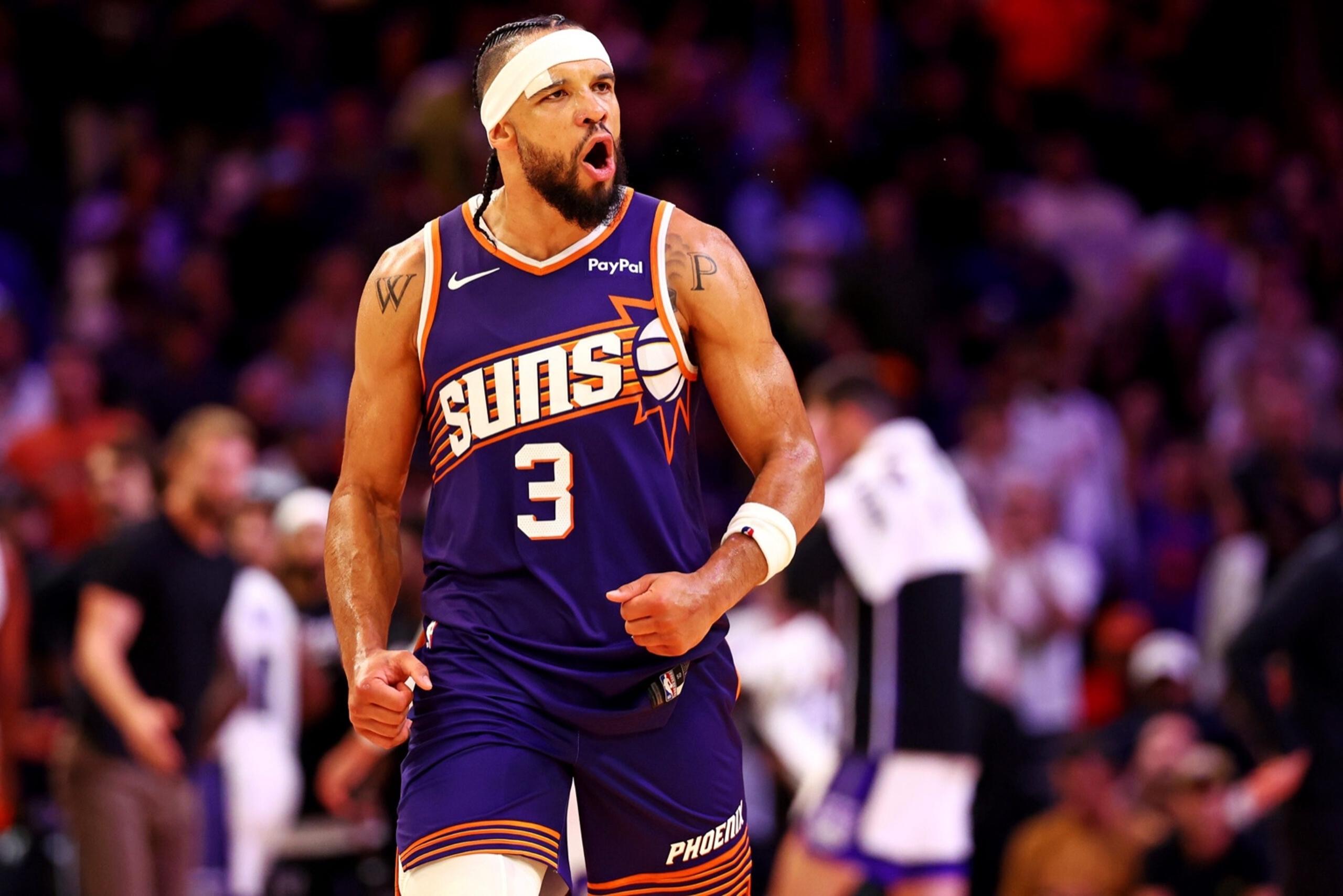 Phoenix, Arizona, USA; Phoenix Suns forward Dillon Brooks (3) reacts to a play during the second half against the Sacramento Kings at the Mortgage Matchup Center. Mandatory Credit: Mark J. Rebilas-Imagn Images