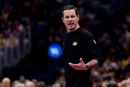 Los Angeles Lakers Head Coach JJ Redick at the bench against the New Orleans Pelicans during the first half at Smoothie King Center.