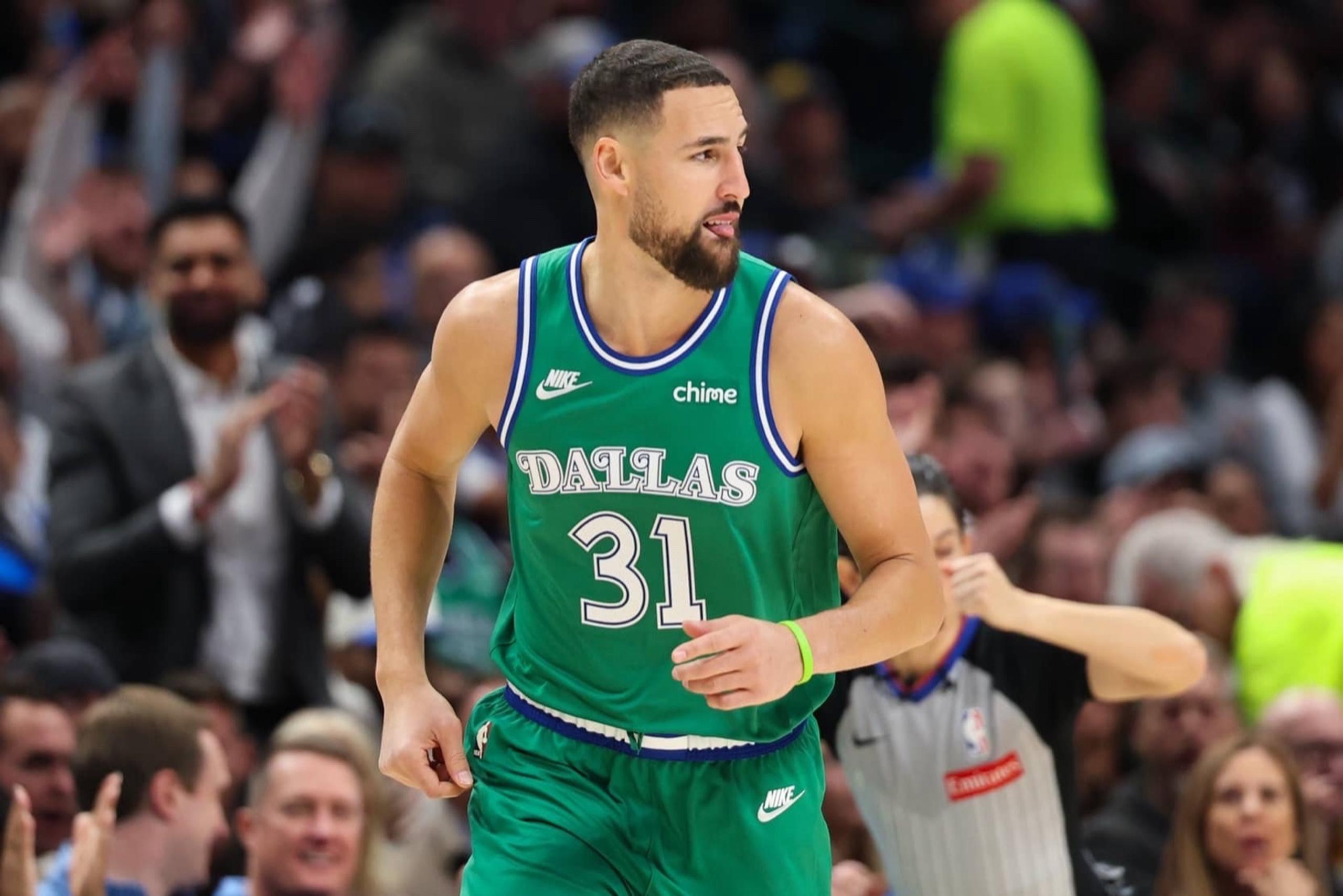 Nov 10, 2025; Dallas, Texas, USA; Dallas Mavericks guard Klay Thompson (31) reacts after scoring during the first quarter against the Milwaukee Bucks at American Airlines Center. Mandatory Credit: Kevin Jairaj-Imagn Images