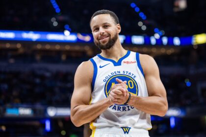 Nov 1, 2025; Indianapolis, Indiana, USA; Golden State Warriors guard Stephen Curry (30) in the first half against the Indiana Pacers at Gainbridge Fieldhouse. Mandatory Credit: Trevor Ruszkowski-Imagn Images
