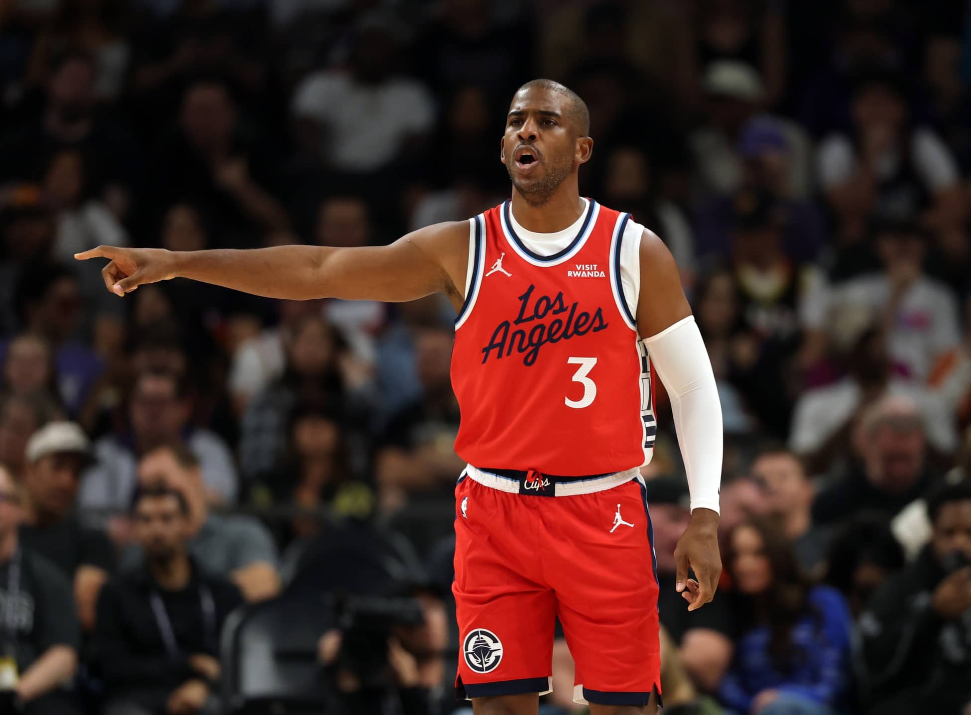 Choose Quality Full Resolution (3901 x 2872) Low Resolution (1950.5 x 1436) Headline: NBA: Los Angeles Clippers at Phoenix Suns Caption: Nov 6, 2025; Phoenix, Arizona, USA; Los Angeles Clippers guard Chris Paul (3) against the Phoenix Suns in the first half at the Mortgage Matchup Center. Mandatory Credit: Mark J. Rebilas-Imagn Images