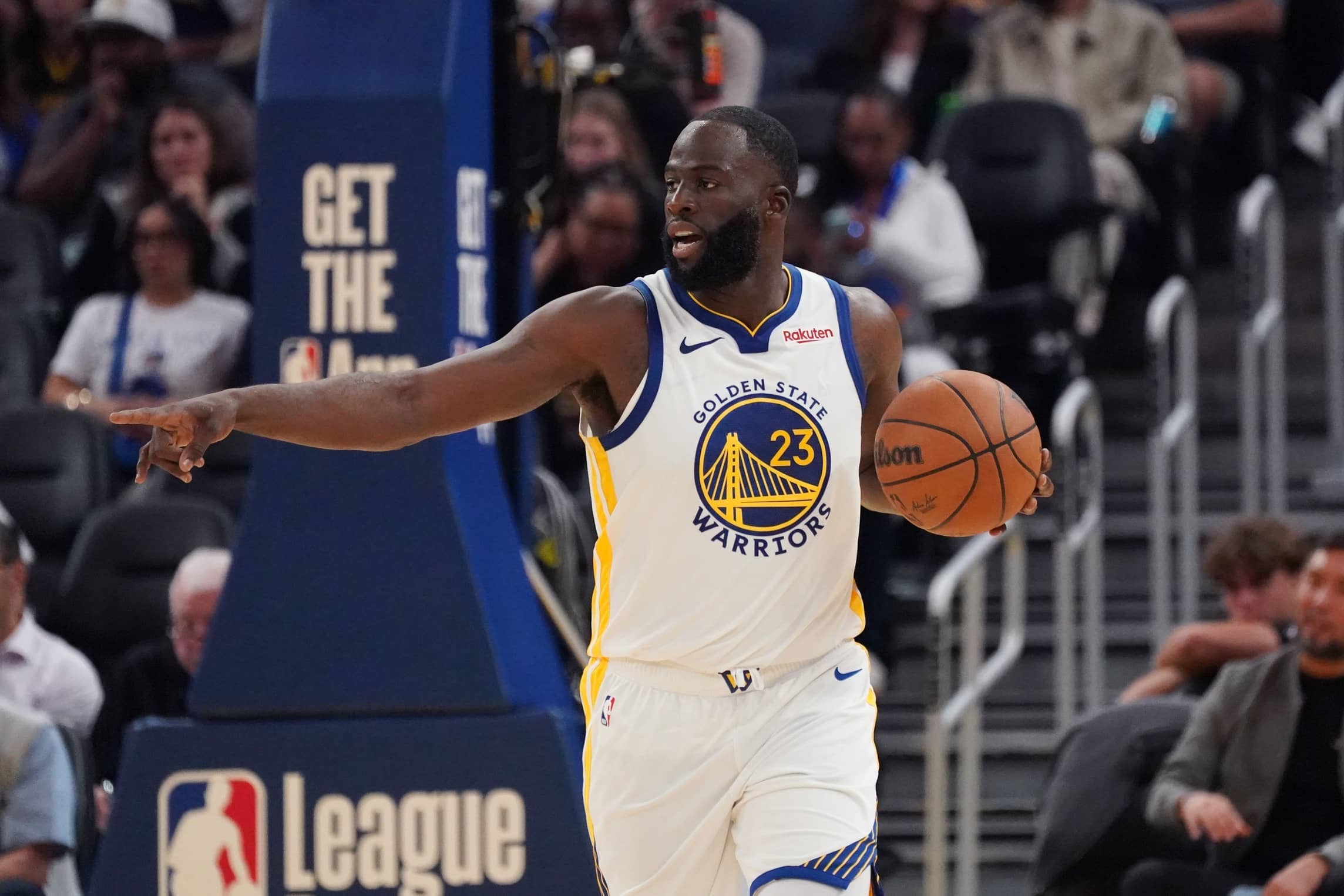 San Francisco, California, USA; Golden State Warriors forward Draymond Green (23) dribbles upcourt against the Los Angeles Lakers in the second quarter at Chase Center. Mandatory Credit: David Gonzales-Imagn Images