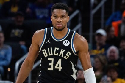 Indianapolis, Indiana, USA; Milwaukee Bucks forward Giannis Antetokounmpo (34) in the first half against the Indiana Pacers at Gainbridge Fieldhouse. Mandatory Credit: Trevor Ruszkowski-Imagn Images