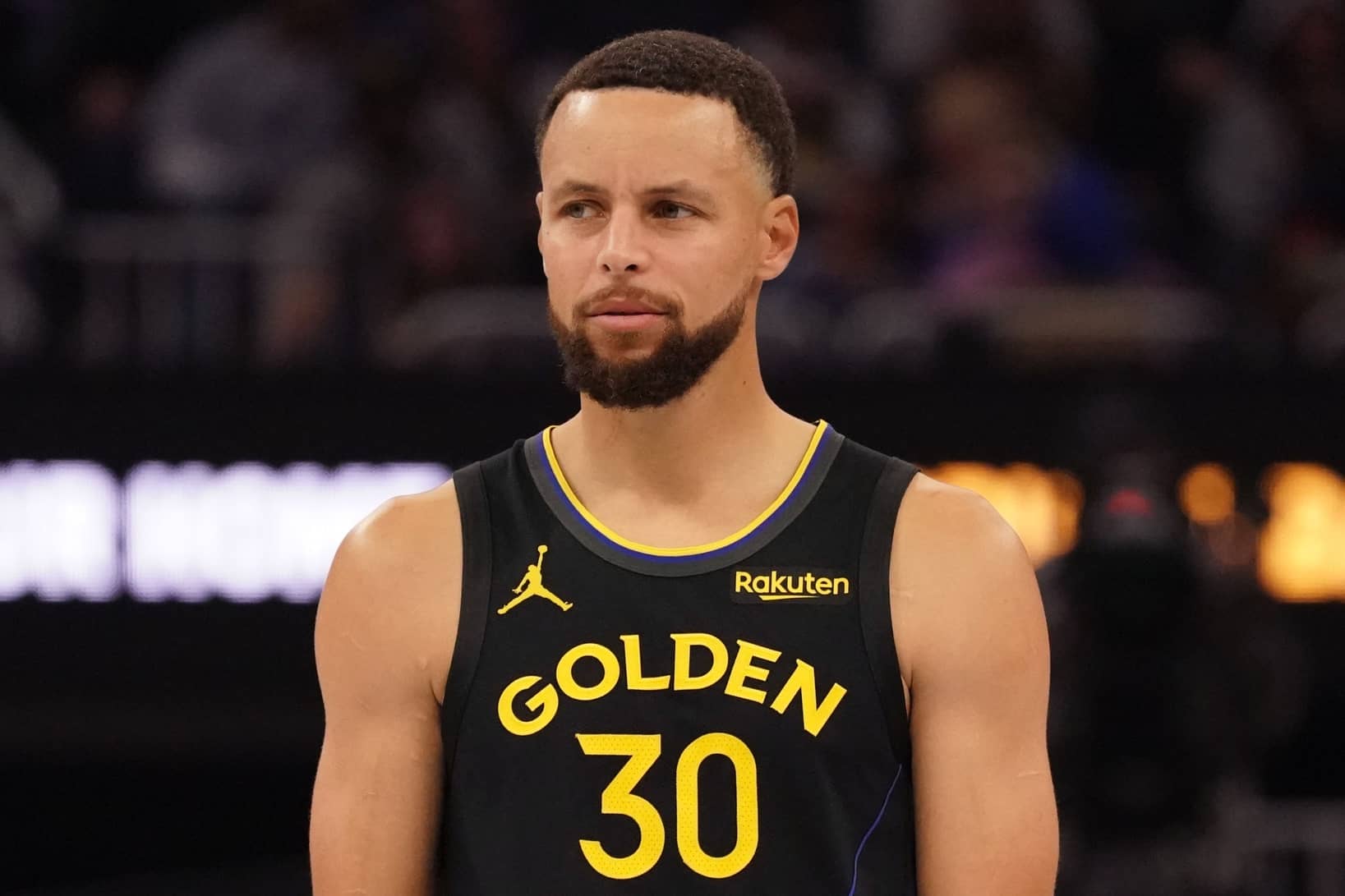 San Francisco, California, USA; Golden State Warriors guard Stephen Curry (30) waits for play to resume against the Houston Rockets in the second quarter at Chase Center. Mandatory Credit: David Gonzales-Imagn Images