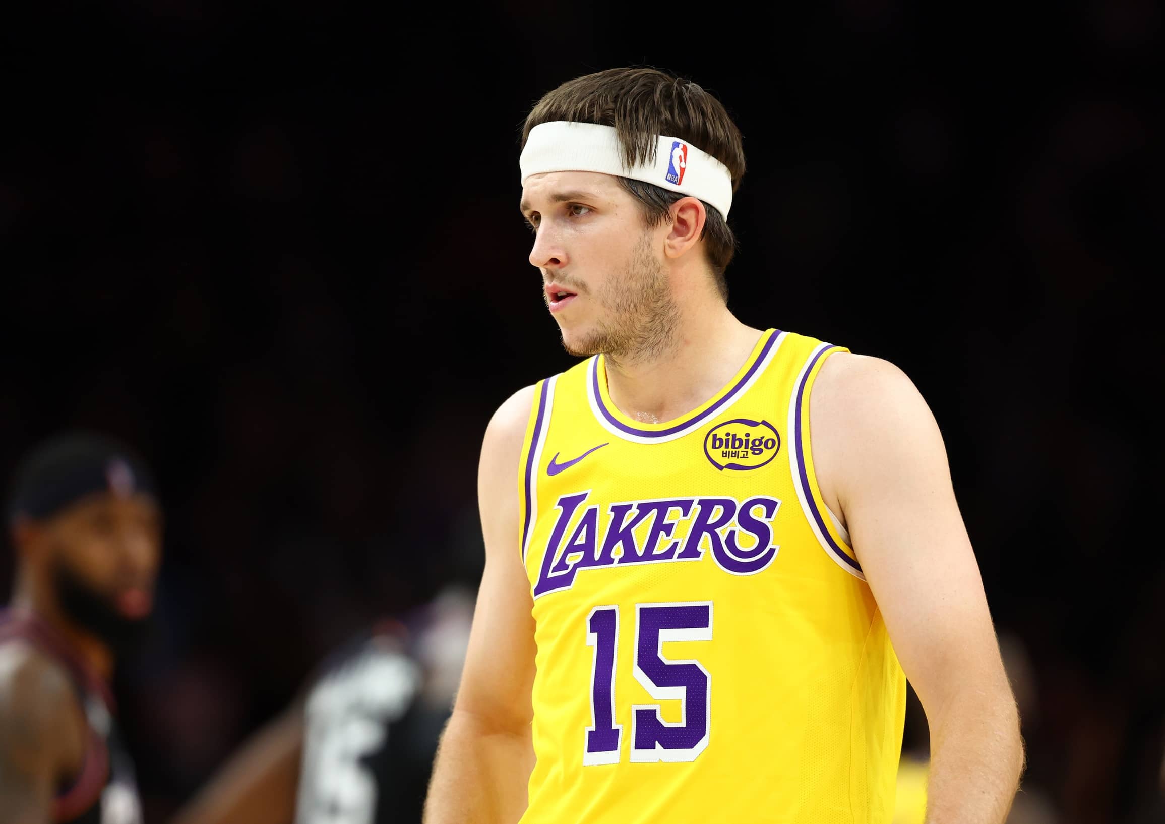 Los Angeles Lakers guard Austin Reaves (15) against the Phoenix Suns at Mortgage Matchup Center.