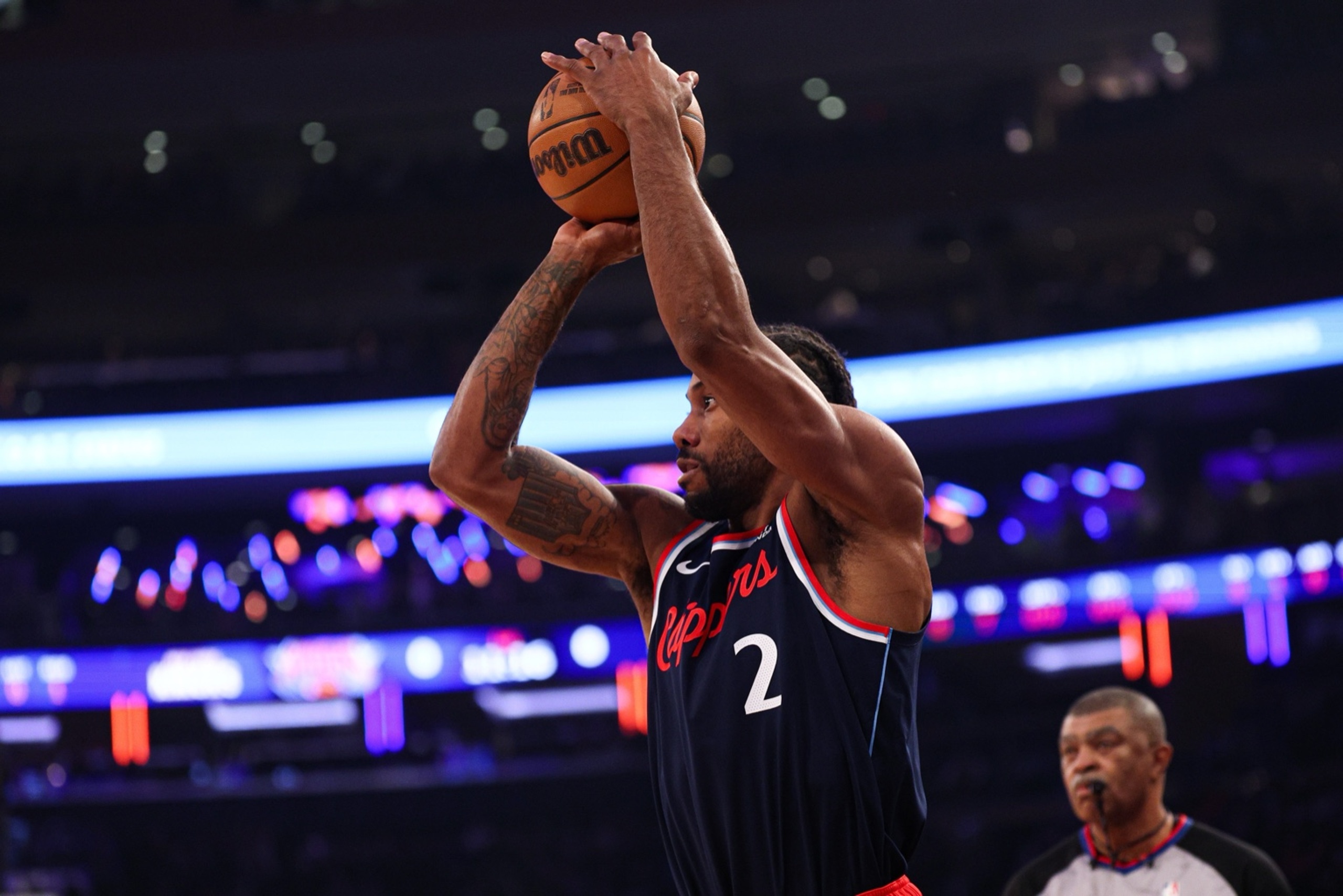 Jan 7, 2026; New York, New York, USA; LA Clippers forward Kawhi Leonard (2) shoots the ball against the New York Knicks during the first quarter at Madison Square Garden. Mandatory Credit: Vincent Carchietta-Imagn Images
