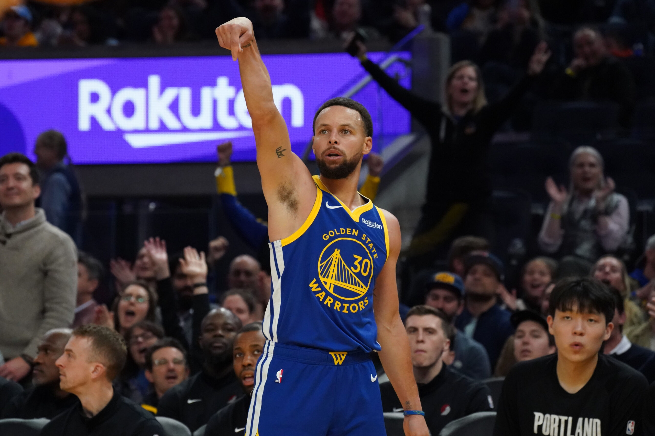 Jan 13, 2026; San Francisco, California, USA; Golden State Warriors guard Stephen Curry (30) makes a three-point shot against the Portland Trail Blazers in the third quarter at Chase Center. Mandatory Credit: David Gonzales-Imagn Images