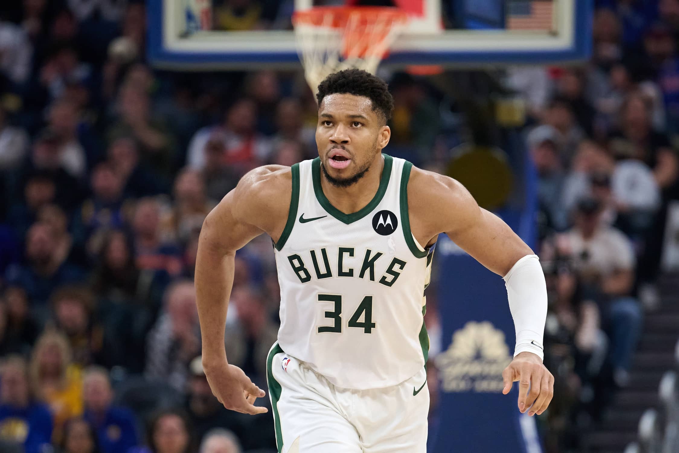 San Francisco, California, USA; Milwaukee Bucks forward Giannis Antetokounmpo (34) runs back on defense against the Golden State Warriors during the second quarter at Chase Center. Mandatory Credit: Robert Edwards-Imagn Images
