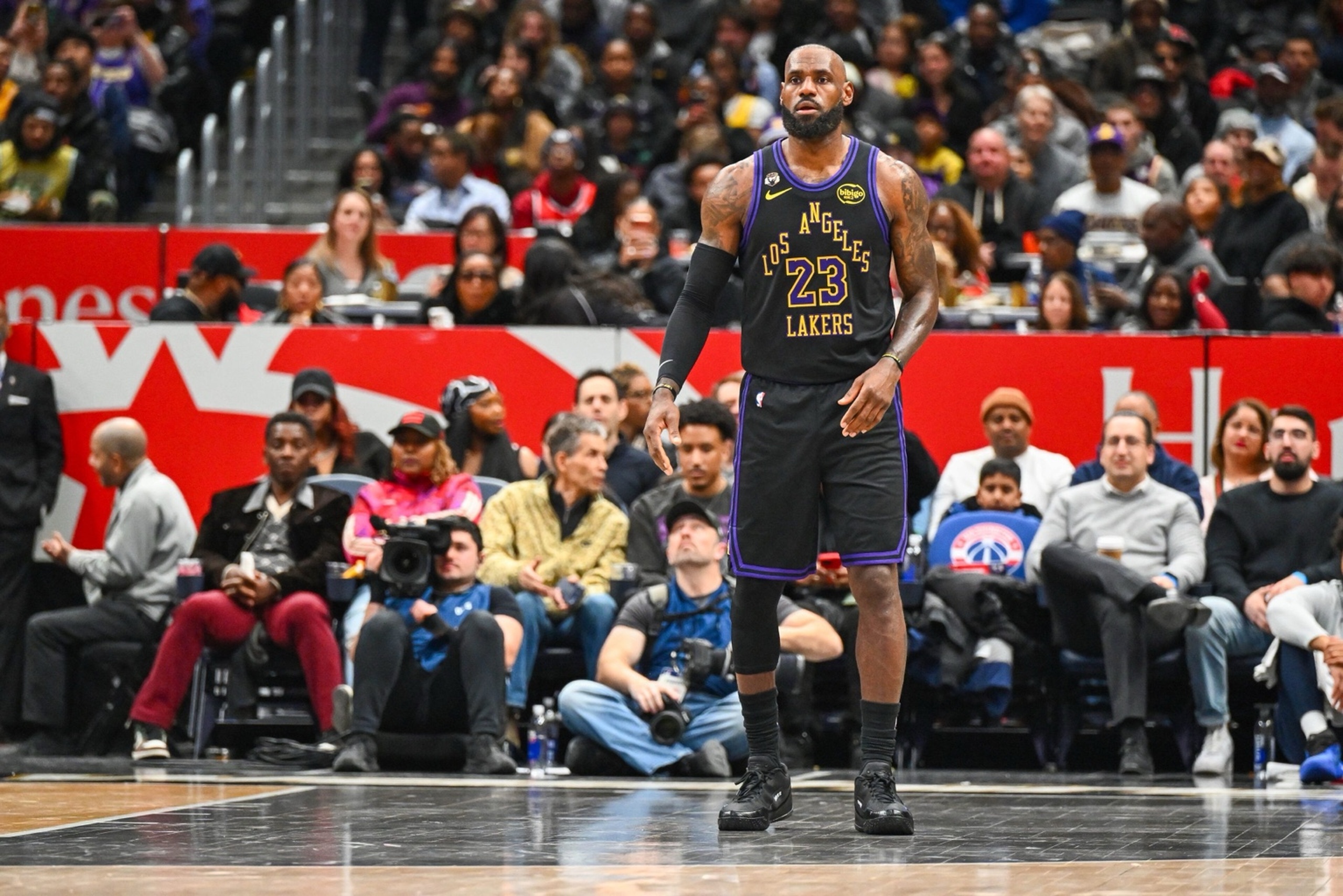 Jan 30, 2026; Washington, District of Columbia, USA; Los Angeles Lakers forward LeBron James (23) on the court against the Washington Wizards during the second half at Capital One Arena. Mandatory Credit: Brad Mills-Imagn Images