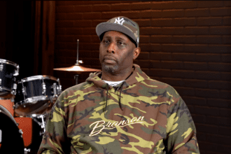 Tim Thomas Reveals Terrifying Moment In Detroit When Gang Members Surrounded His Convoy With Heavy Guns