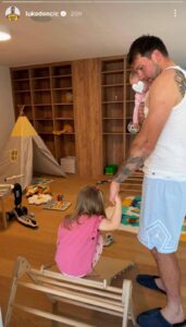 Luka Doncic with his two daughters, Gabriela and Olivia.