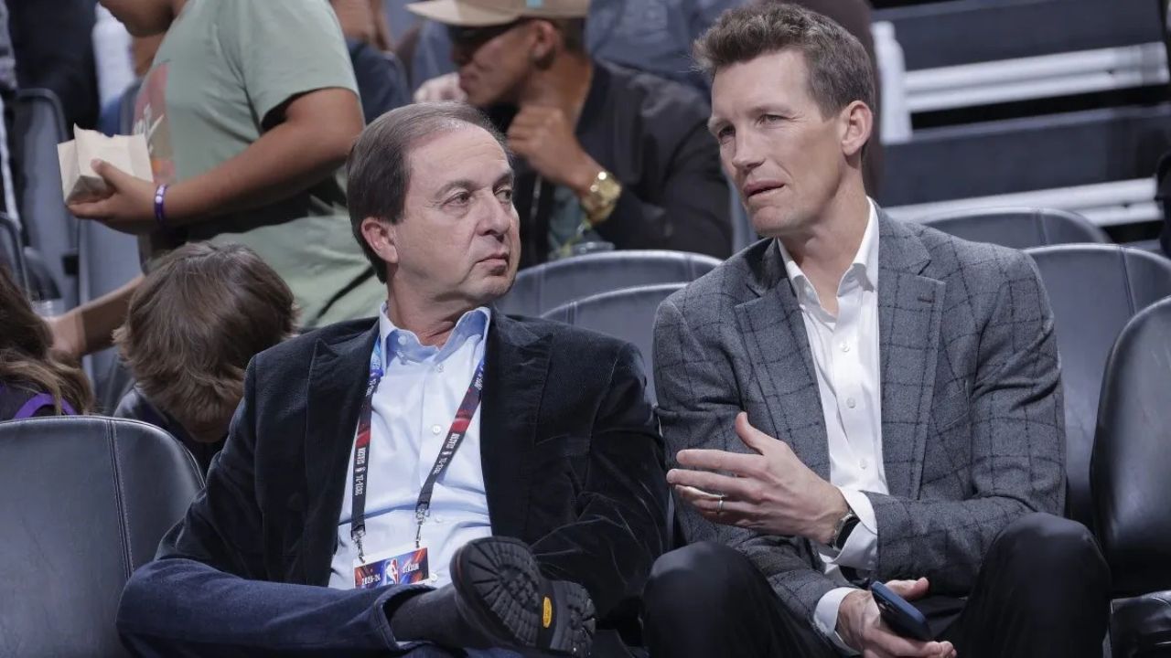 SACRAMENTO, CA - NOVEMBER 28: Majority owner Joe Lacob and General Manager Mike Dunleavy Jr. of the Golden State Warriors talk during the game between the Golden State Warriors and Sacramento Kings during the In-Season Tournament on November 28, 2023 at Golden 1 Center in Sacramento, California. (Photo by Rocky Widner/NBAE via Getty Images)
