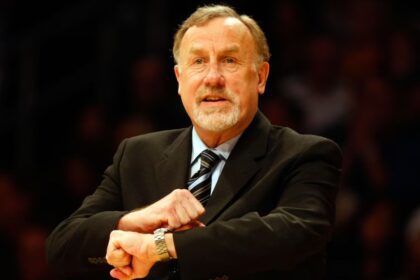 LOS ANGELES, CA - APRIL 03: Houston Rockets head coach Rick Adelman gestures to a referee during the second half against the Los Angeles Lakers at Staples Center on April 3, 2009 in Los Angeles, California. The Lakers defeated the Rockets 93-81. Image Credits: Jeff Gross/Getty Images