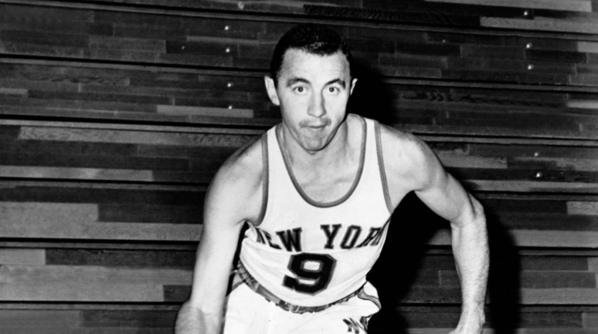 130830222903-richie-guerin-hall-of-fame-083013.1200x672